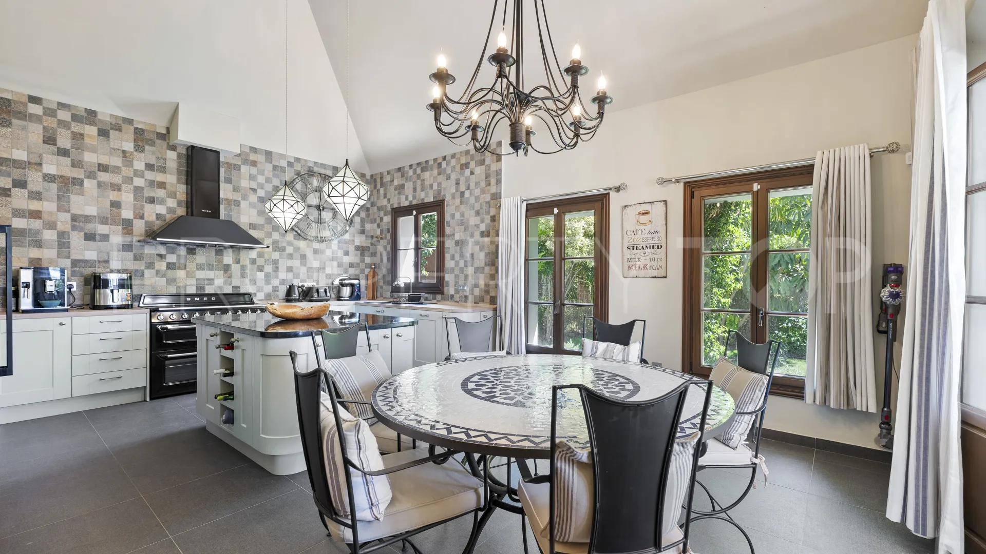 For sale villa in La Resina Golf