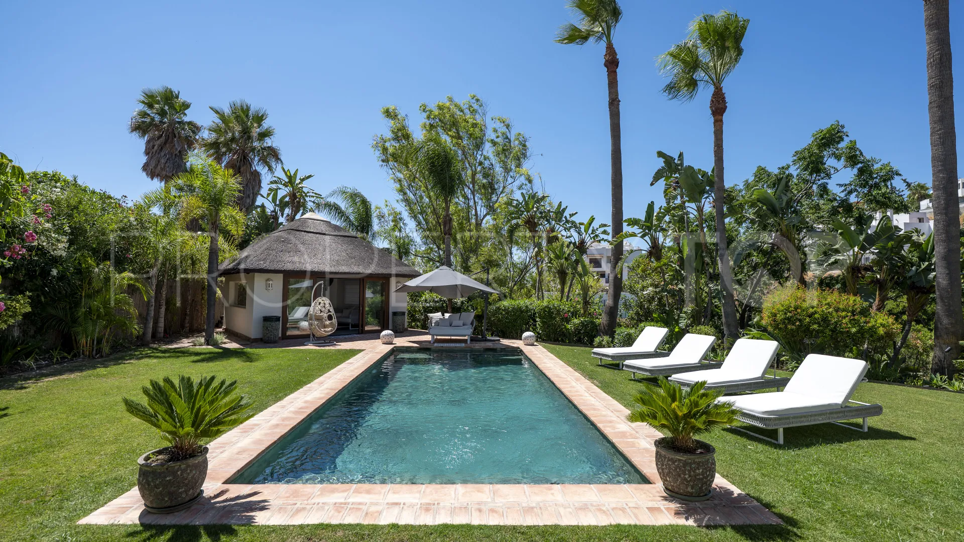 For sale villa in La Resina Golf