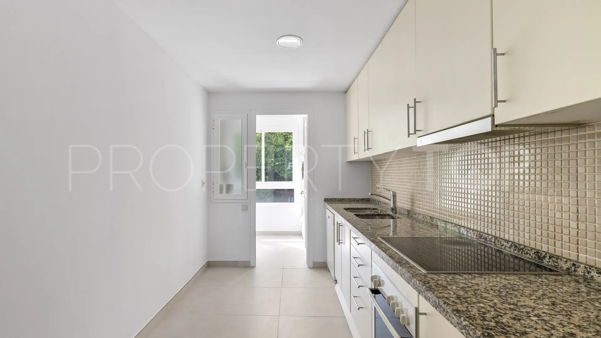 For sale Altos de La Quinta 2 bedrooms apartment