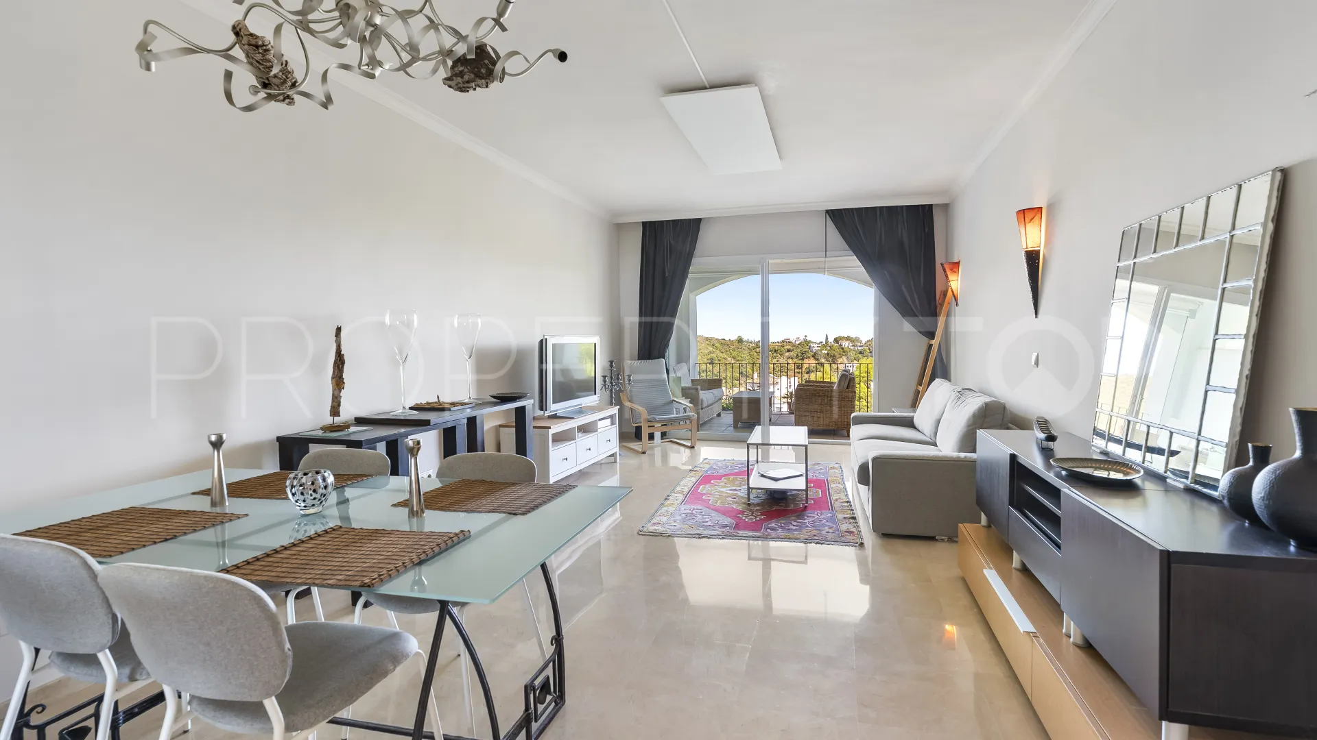 For sale Altos de La Quinta 2 bedrooms apartment