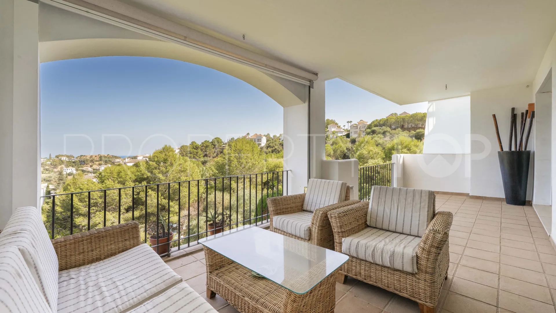 For sale Altos de La Quinta 2 bedrooms apartment