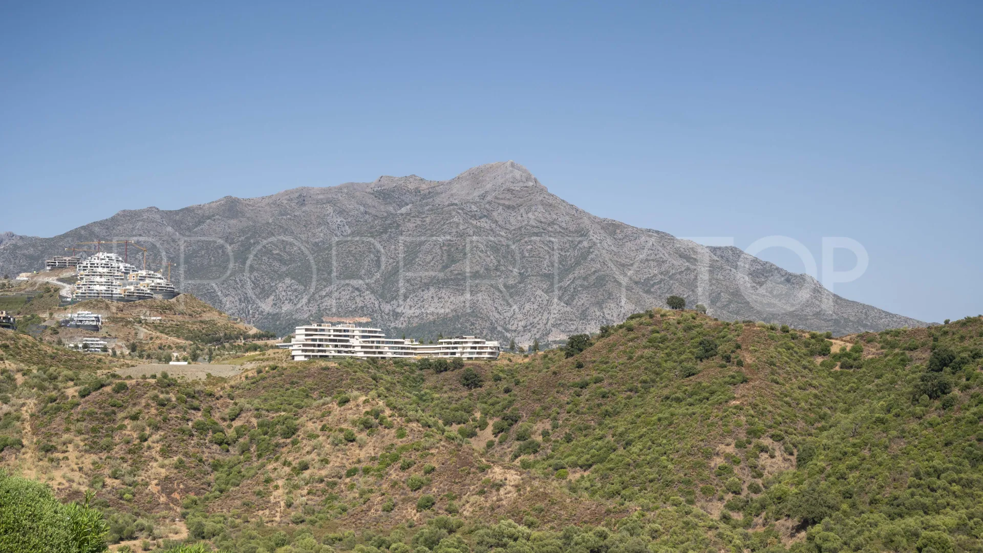 For sale Altos de La Quinta 2 bedrooms apartment
