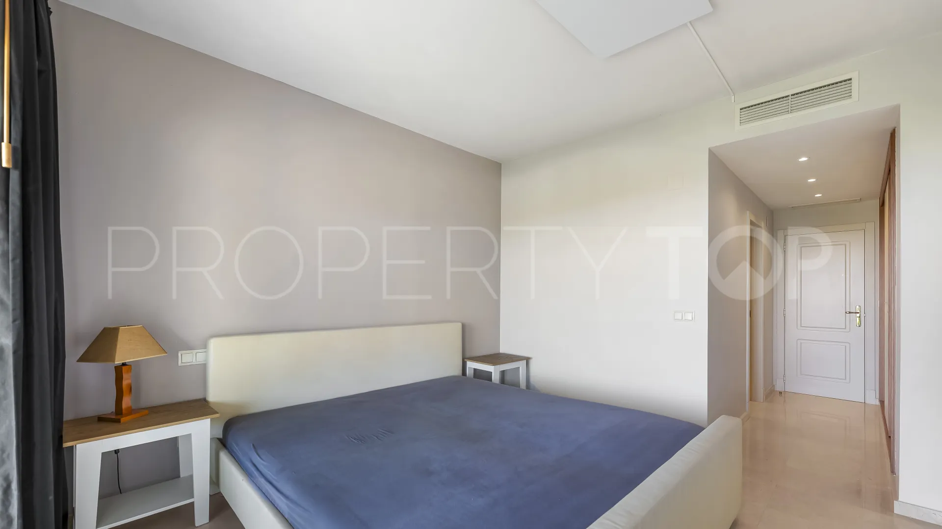 For sale Altos de La Quinta 2 bedrooms apartment