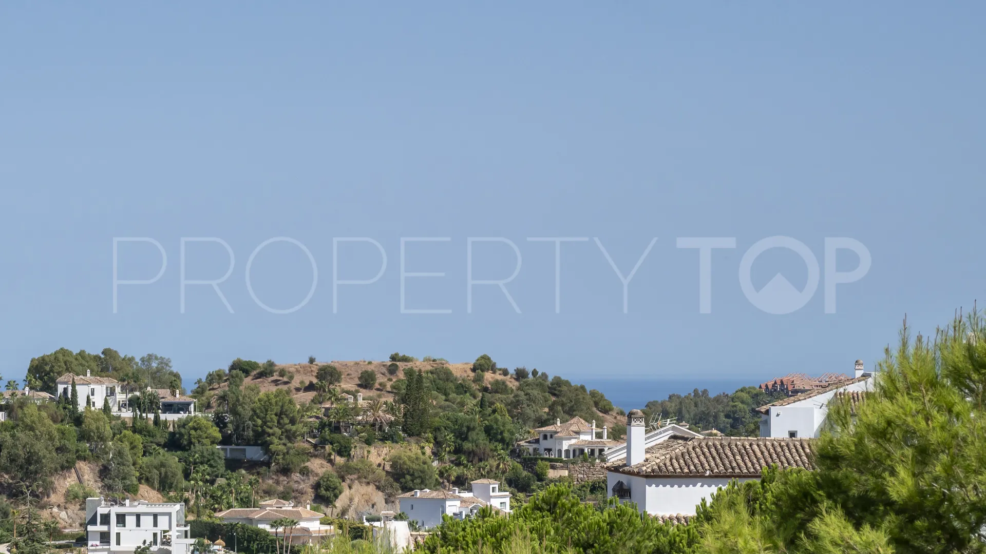 For sale Altos de La Quinta 2 bedrooms apartment