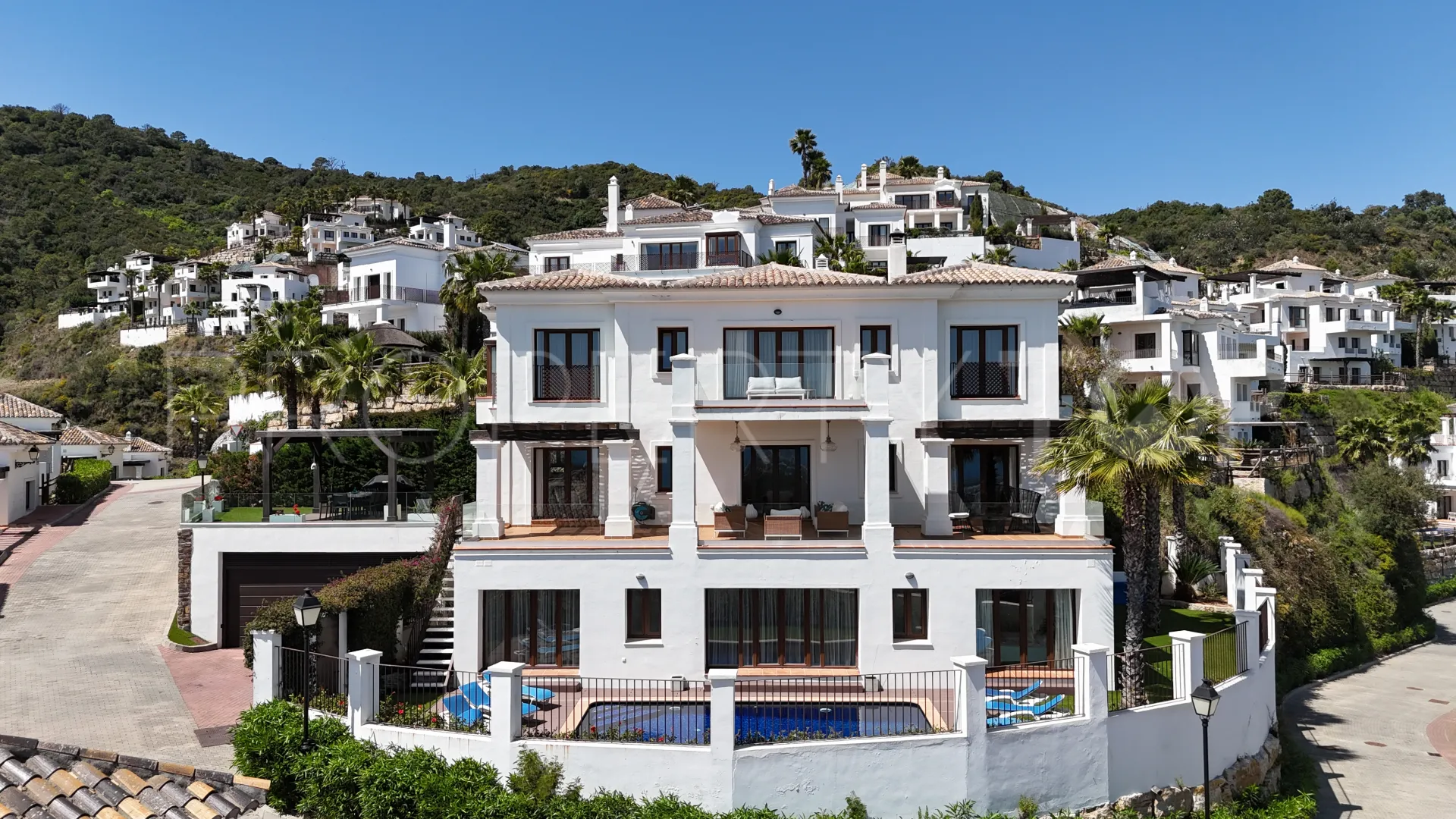 For sale villa in Benahavis Hills Country Club