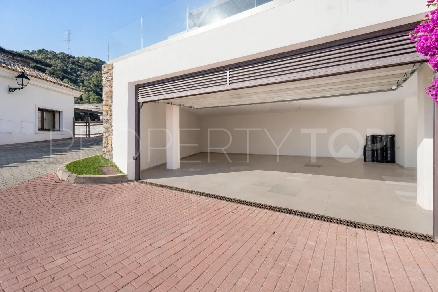 For sale villa in Benahavis Hills Country Club