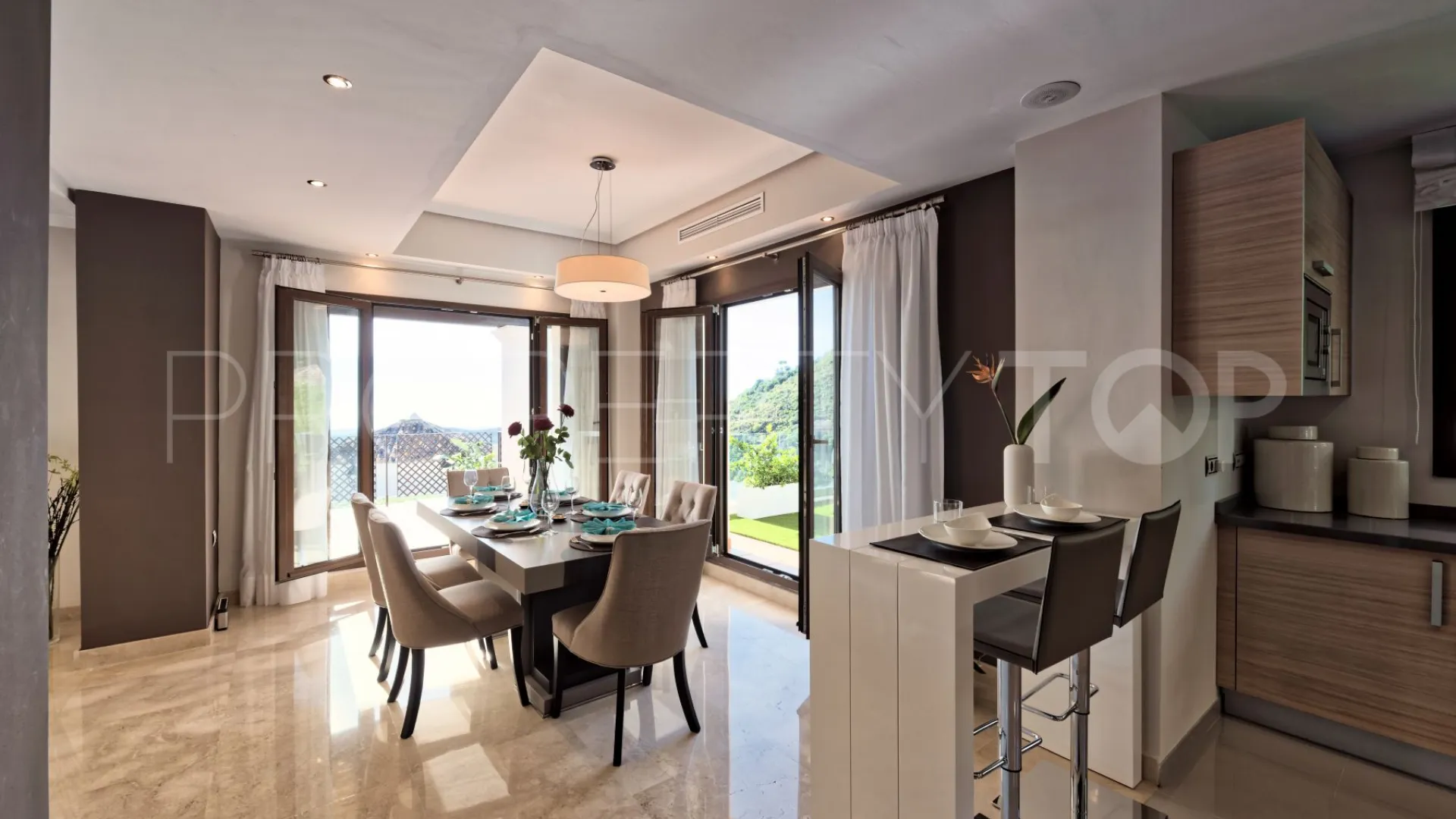 For sale villa in Benahavis Hills Country Club