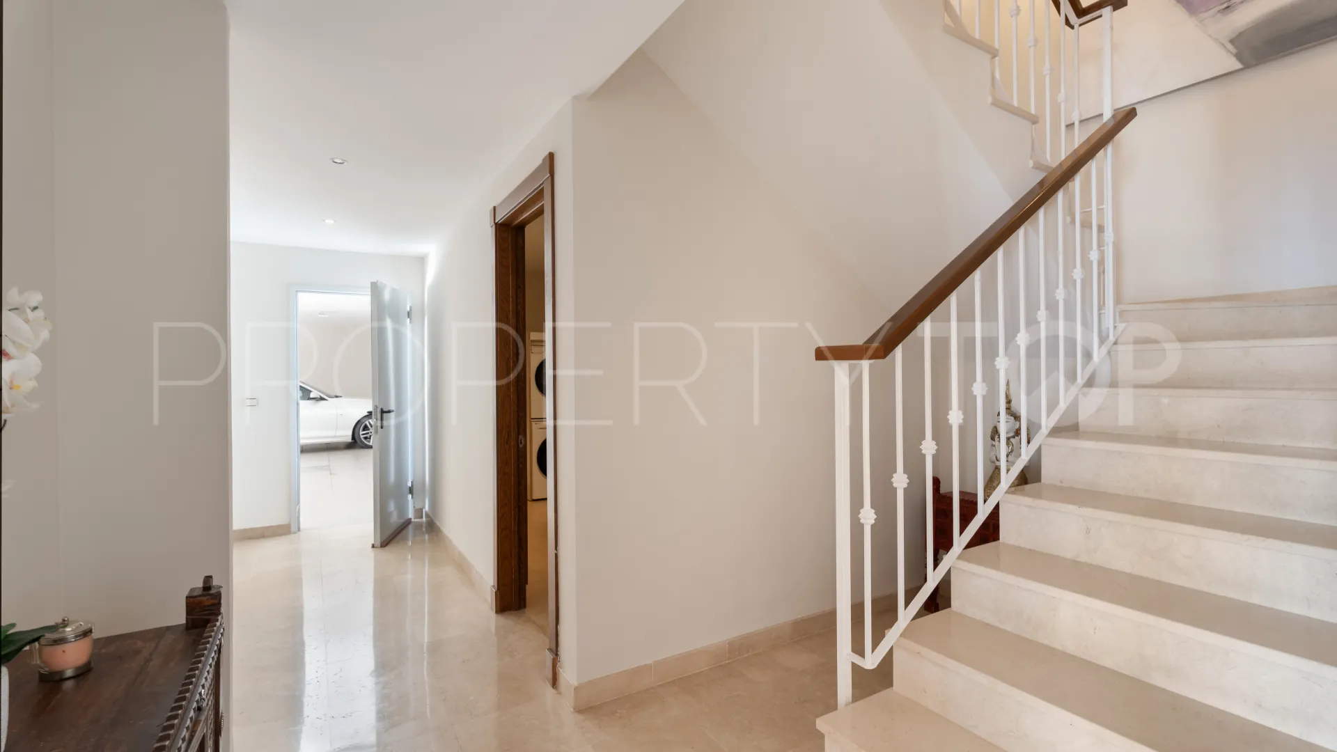 For sale villa in Benahavis Hills Country Club