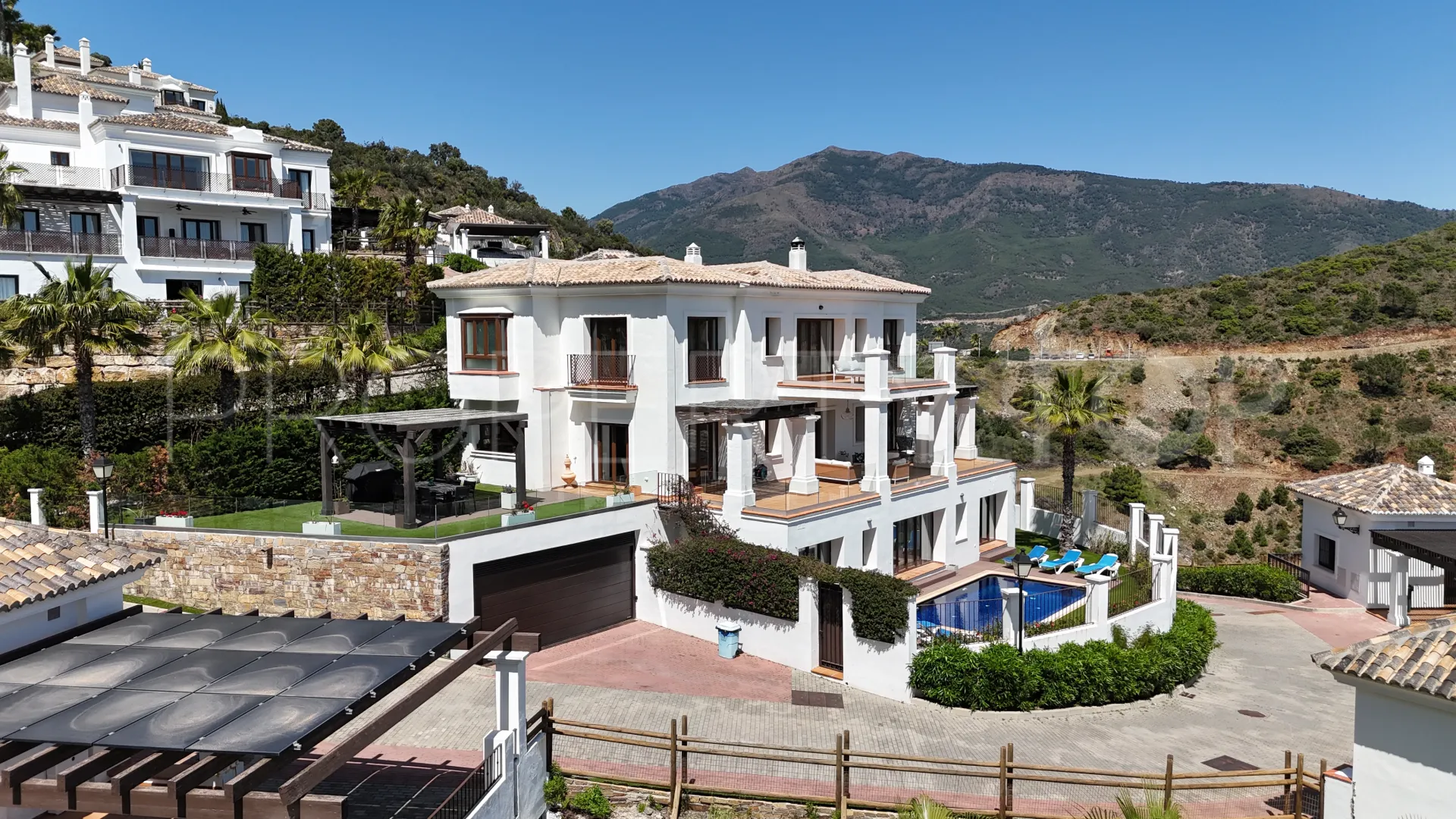 For sale villa in Benahavis Hills Country Club