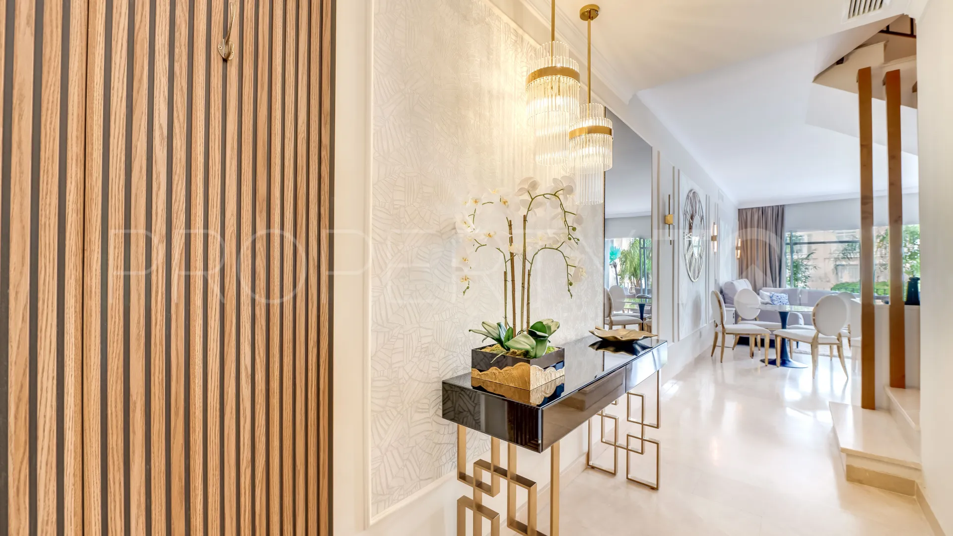 Duplex in Nueva Andalucia for sale