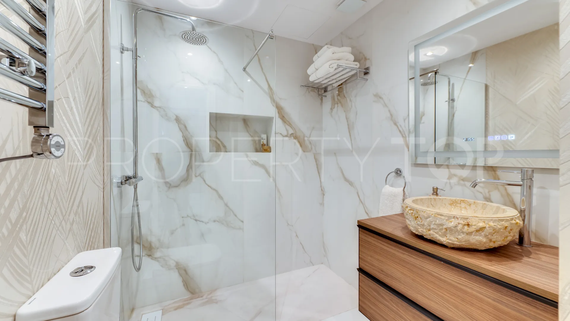 Duplex in Nueva Andalucia for sale