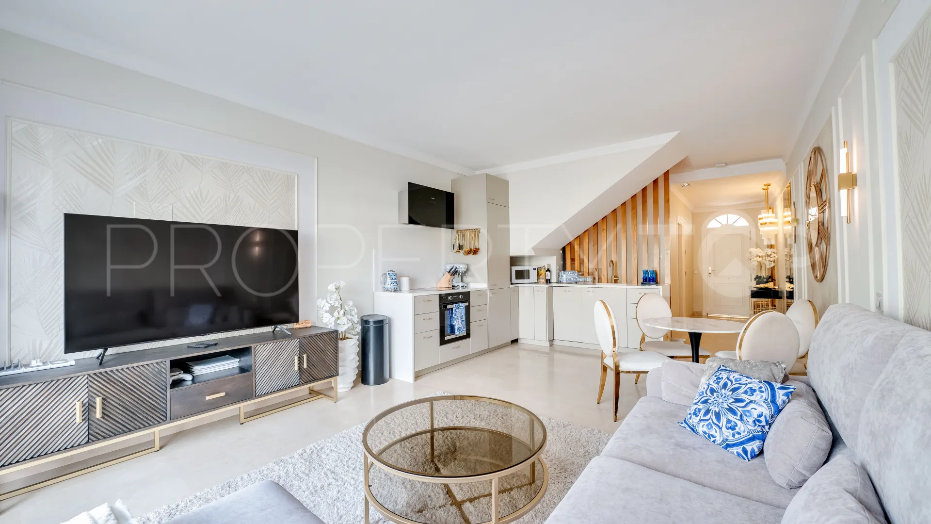 Duplex in Nueva Andalucia for sale