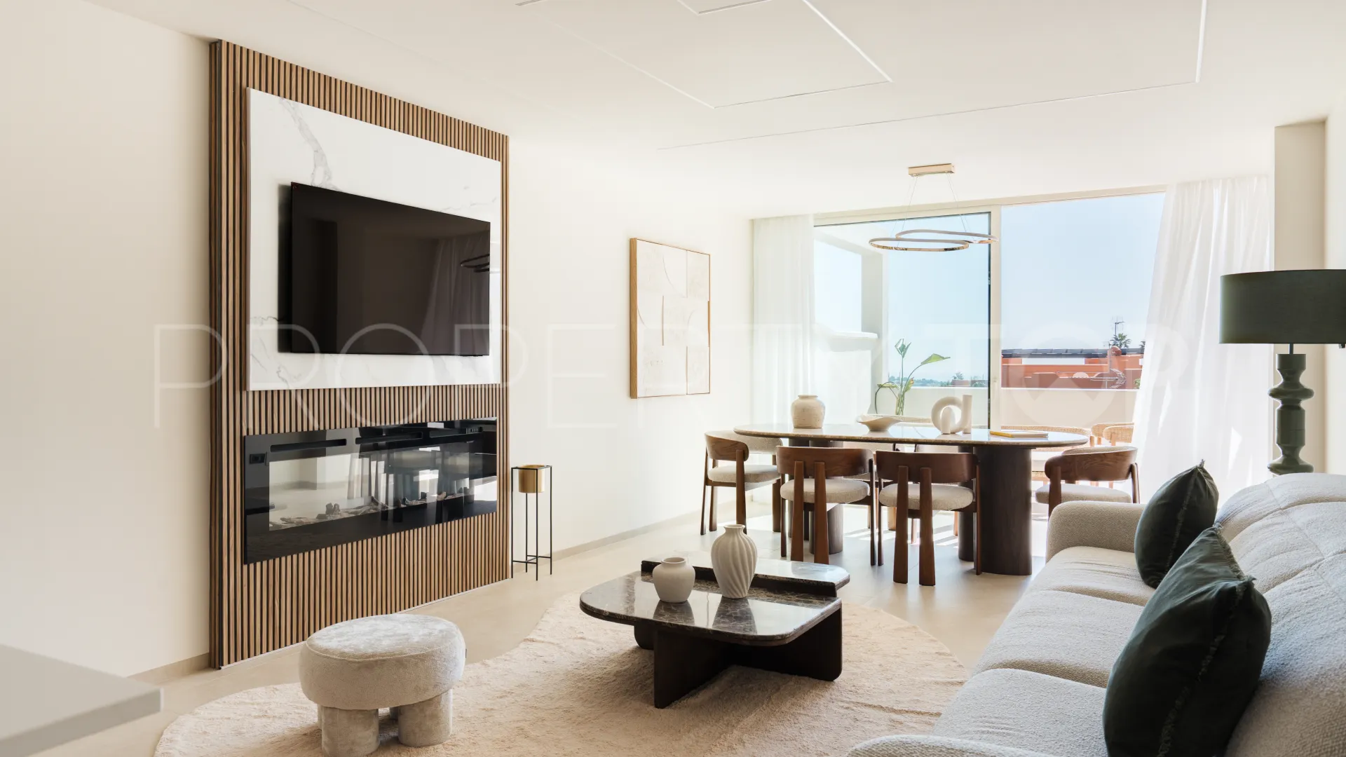 Apartamento de 3 dormitorios a la venta en Nueva Andalucia