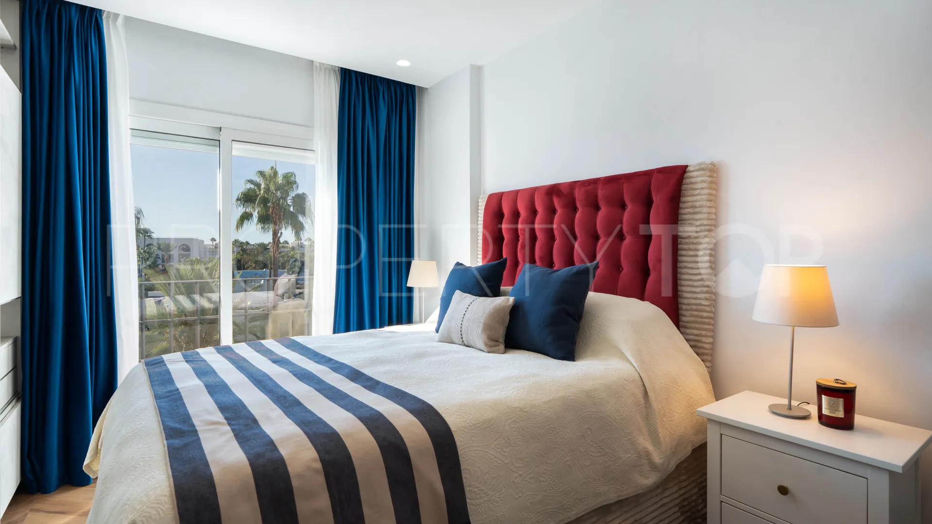 2 bedrooms duplex penthouse for sale in Alcazaba Gardens