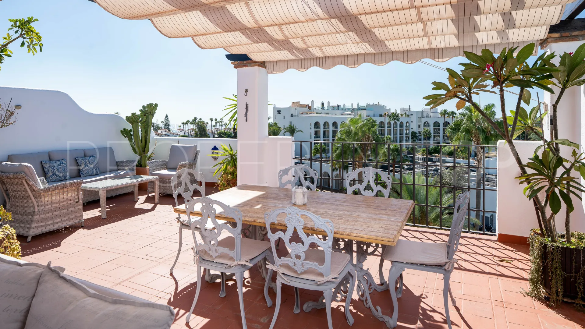 2 bedrooms duplex penthouse for sale in Alcazaba Gardens