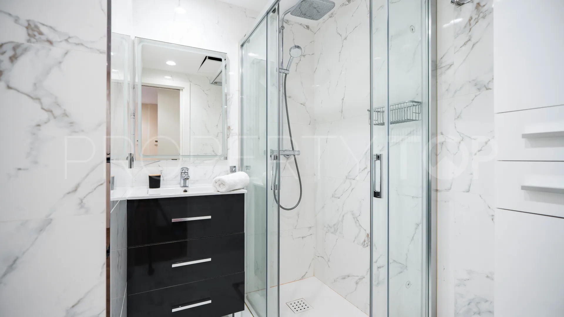 2 bedrooms duplex penthouse for sale in Alcazaba Gardens