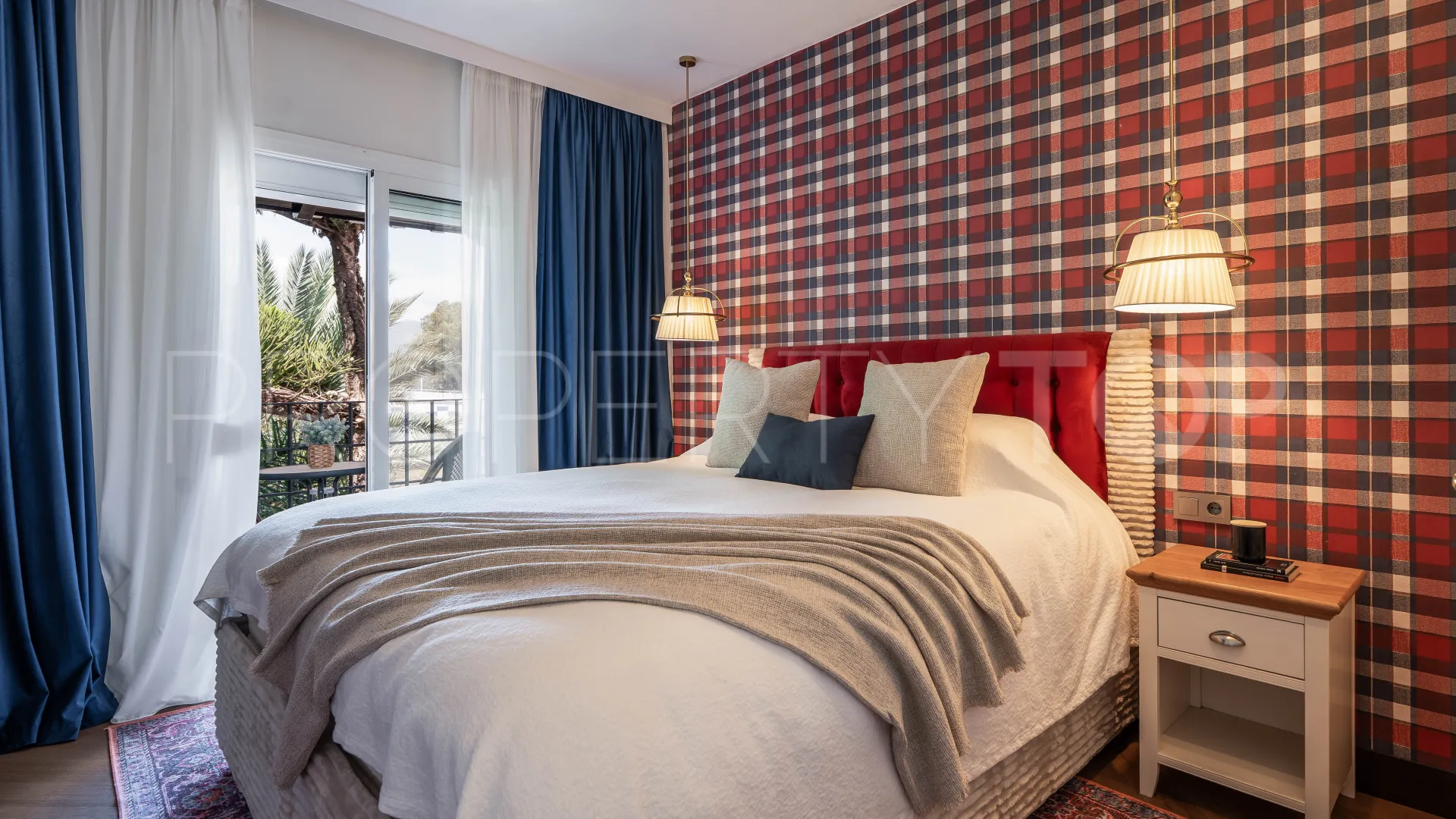 2 bedrooms duplex penthouse for sale in Alcazaba Gardens
