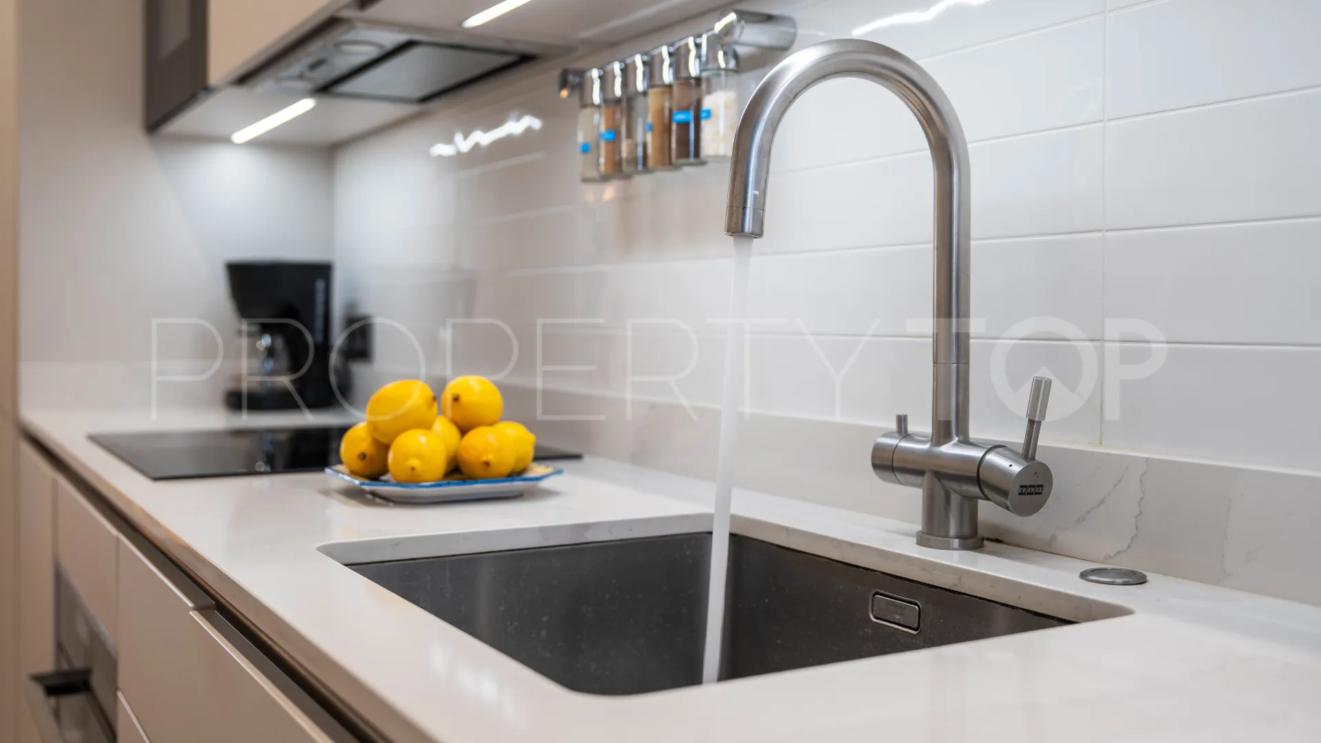 2 bedrooms duplex penthouse for sale in Alcazaba Gardens