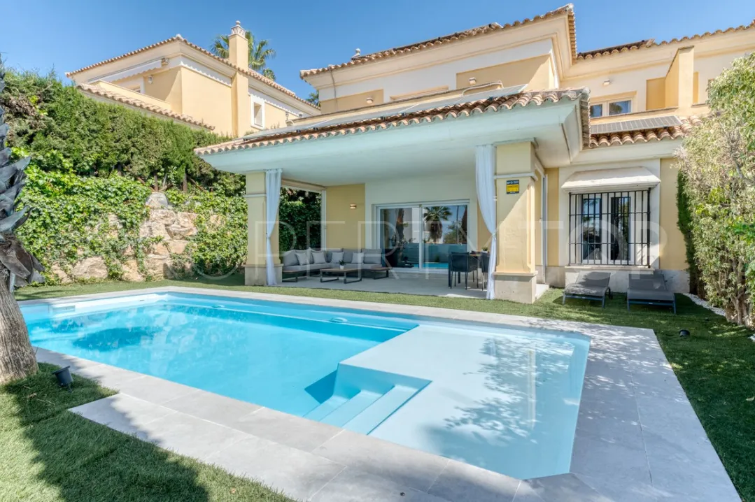 Se vende villa en Santa Clara