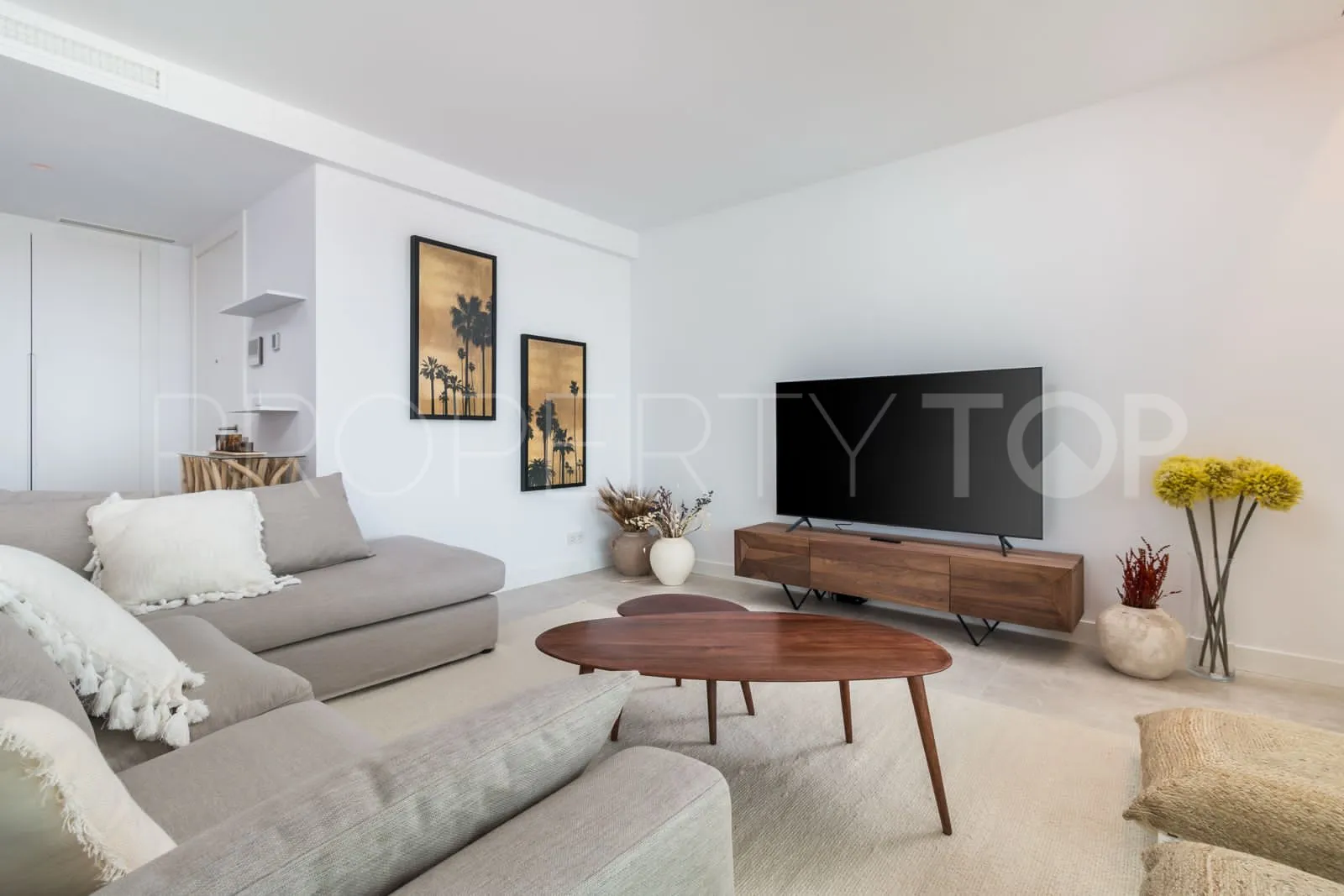 Se vende apartamento planta baja en Santa Clara con 3 dormitorios