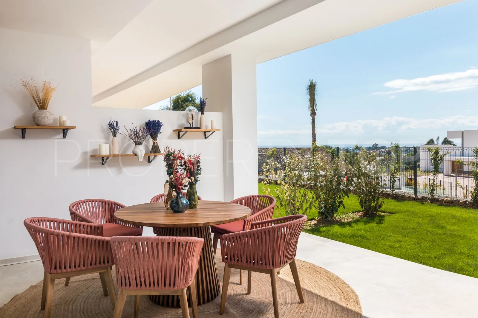 Se vende apartamento planta baja en Santa Clara con 3 dormitorios