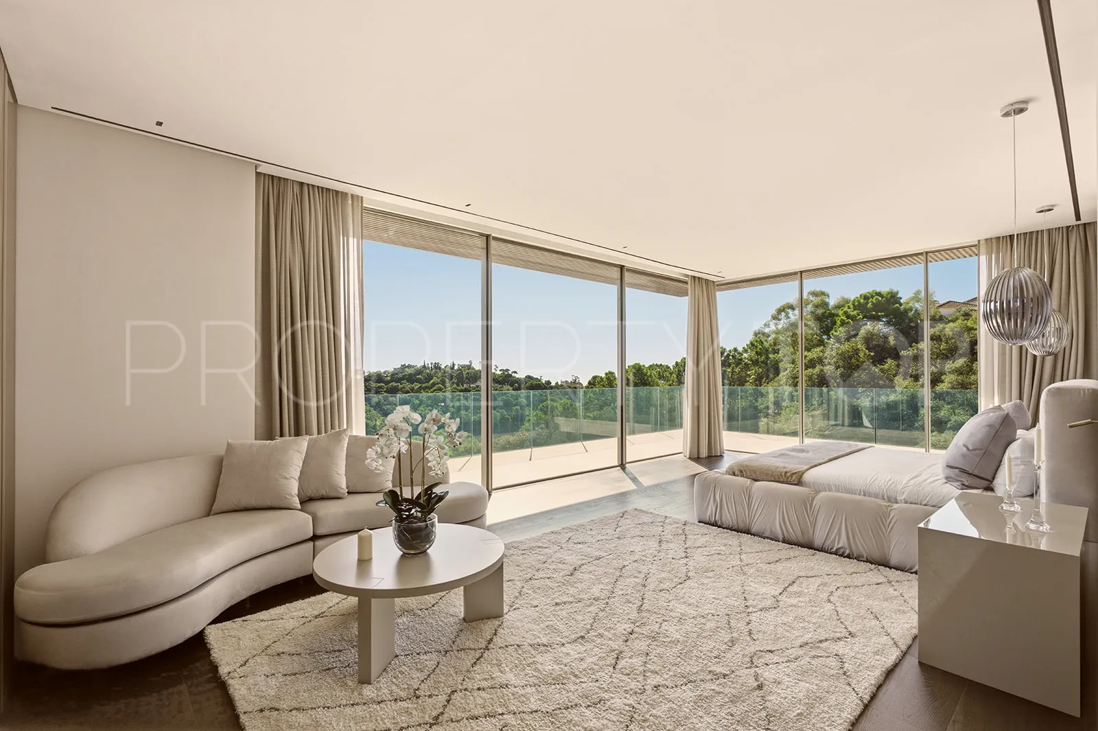 Casa de 9 dormitorios en venta en La Zagaleta