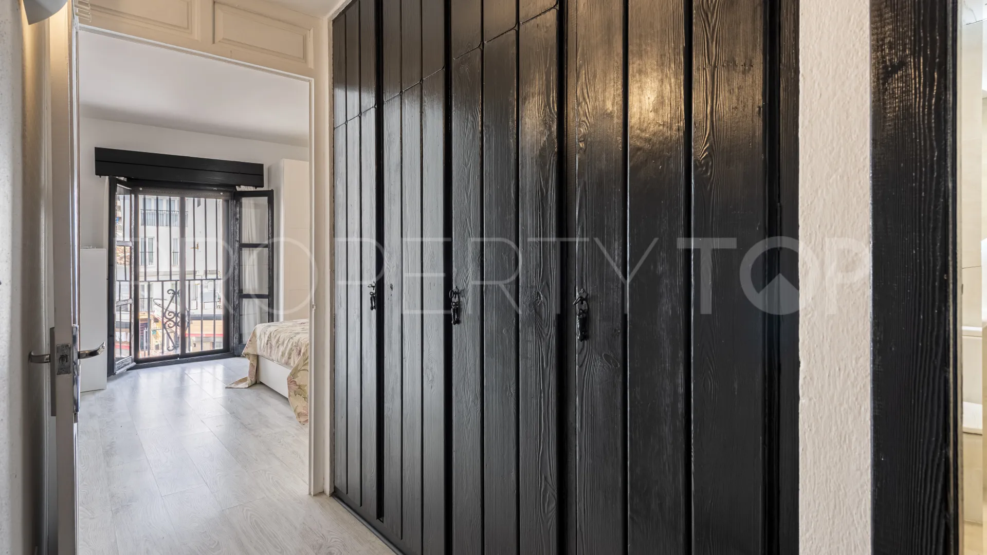 Apartamento a la venta en Marbella - Puerto Banus con 1 dormitorio