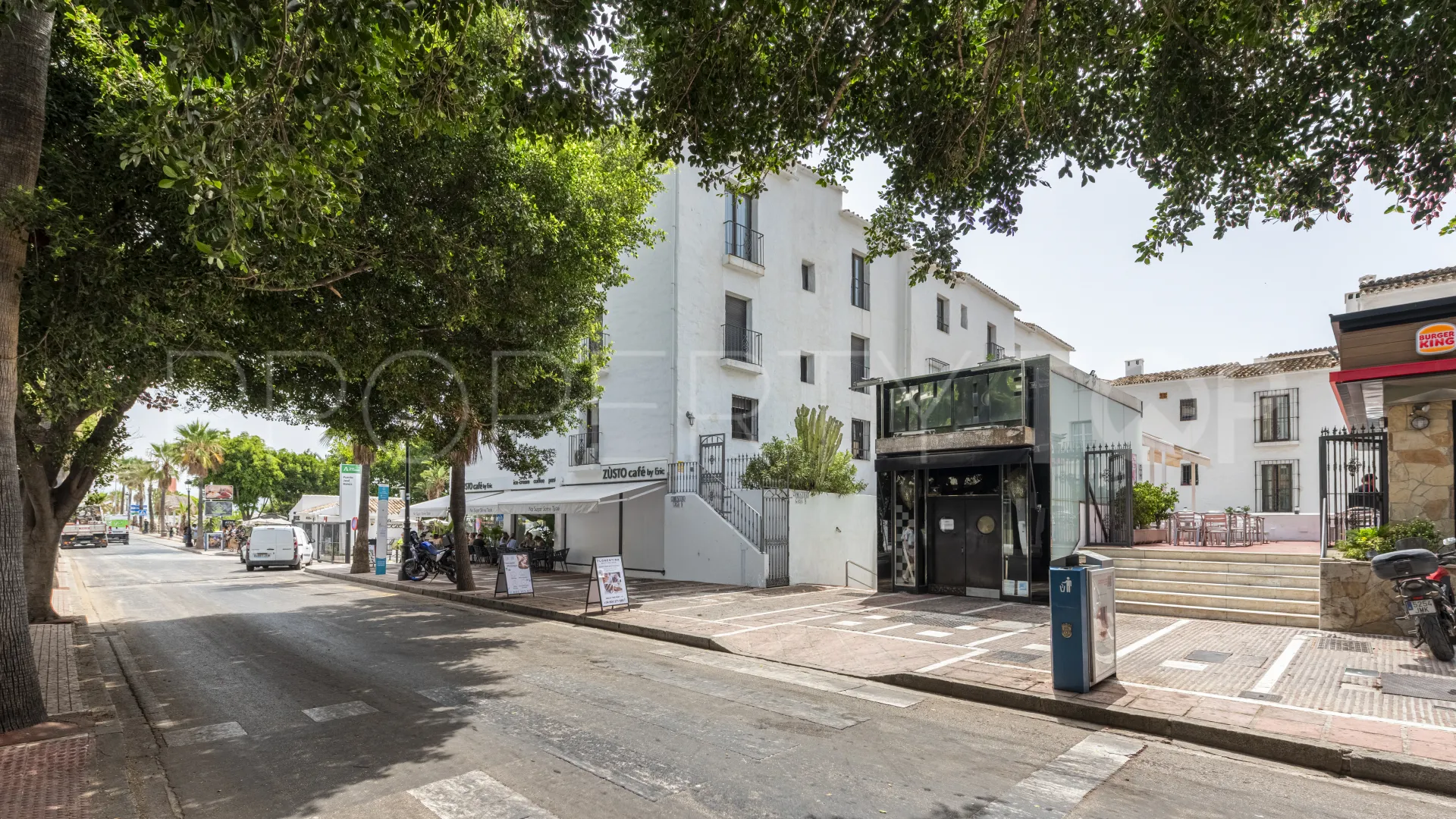 Apartamento a la venta en Marbella - Puerto Banus con 1 dormitorio