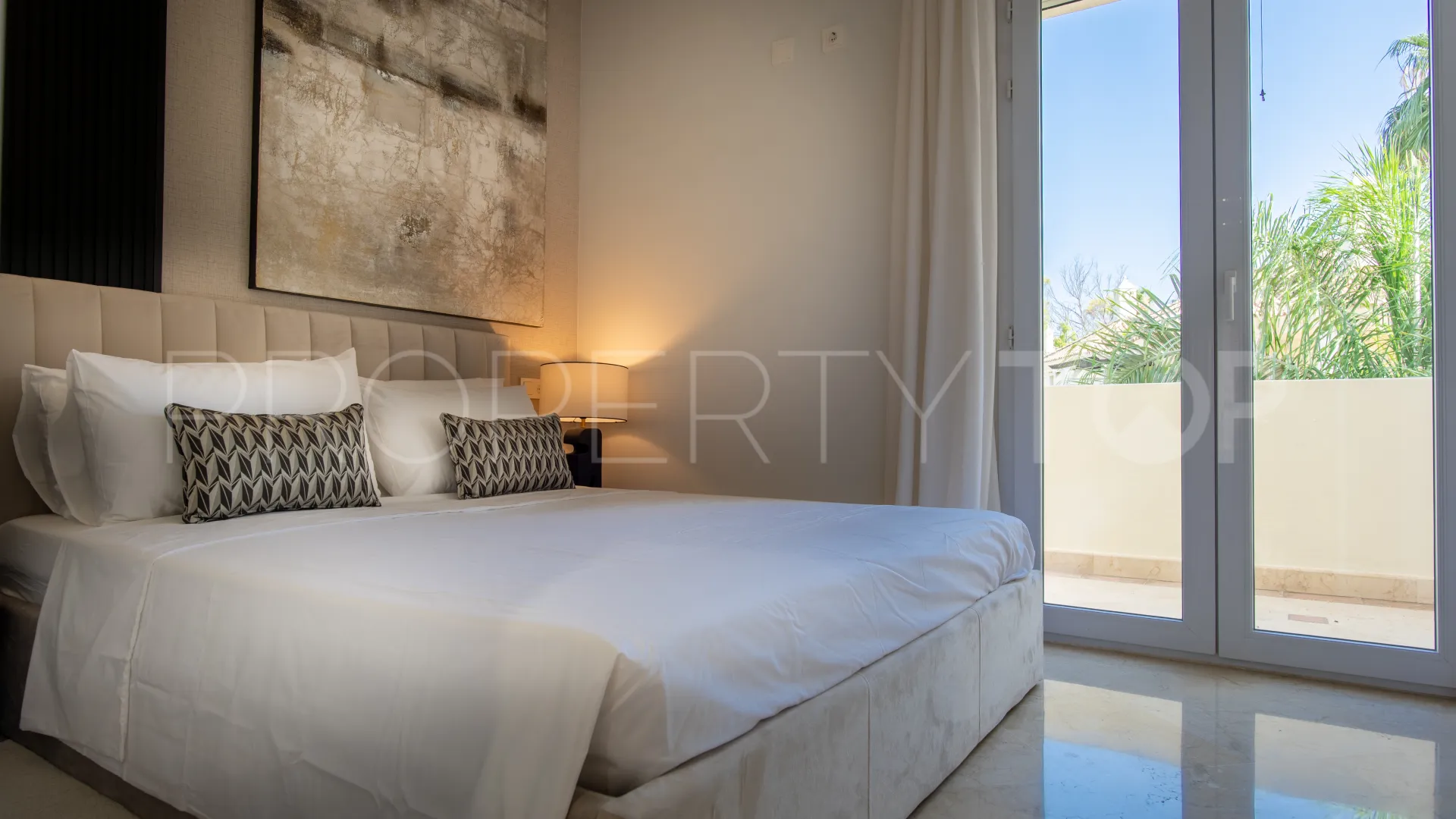 Atico duplex de 3 dormitorios a la venta en Las Alamandas