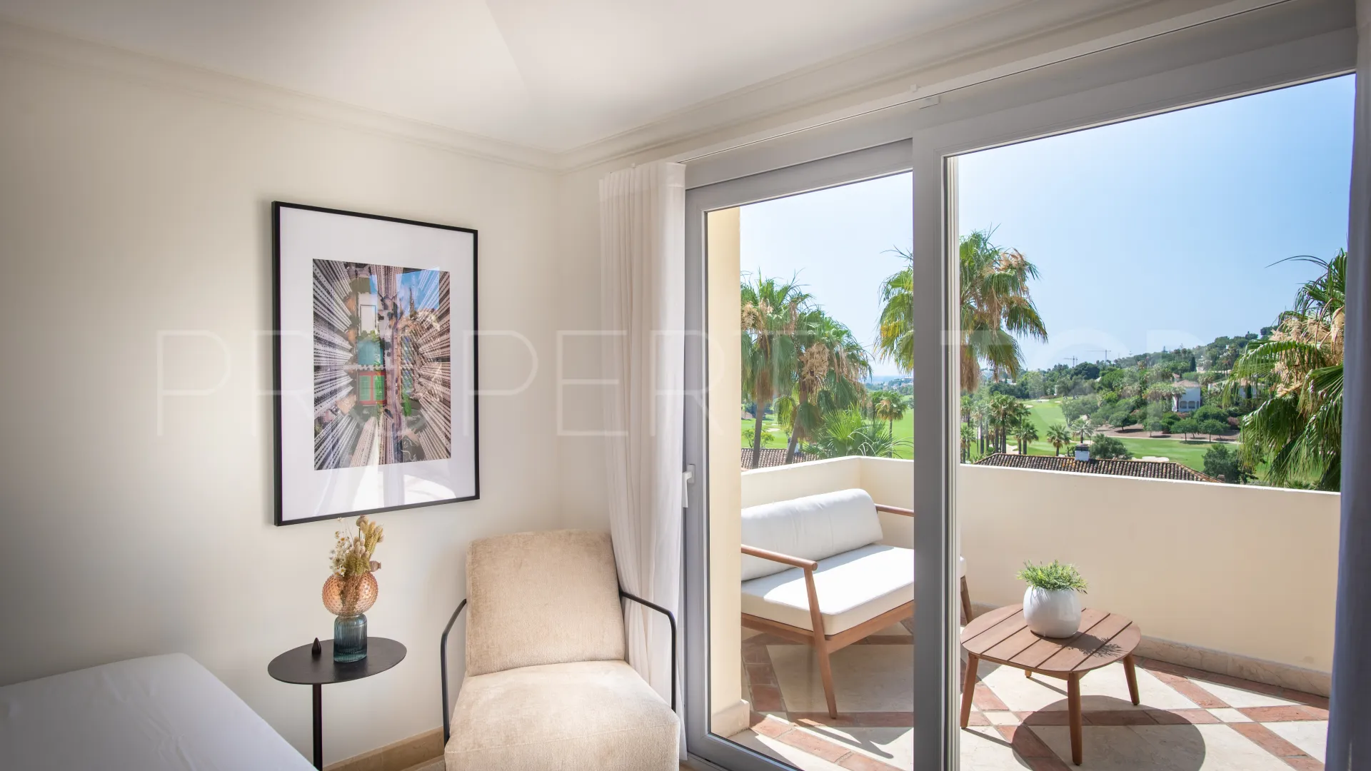 Atico duplex de 3 dormitorios a la venta en Las Alamandas