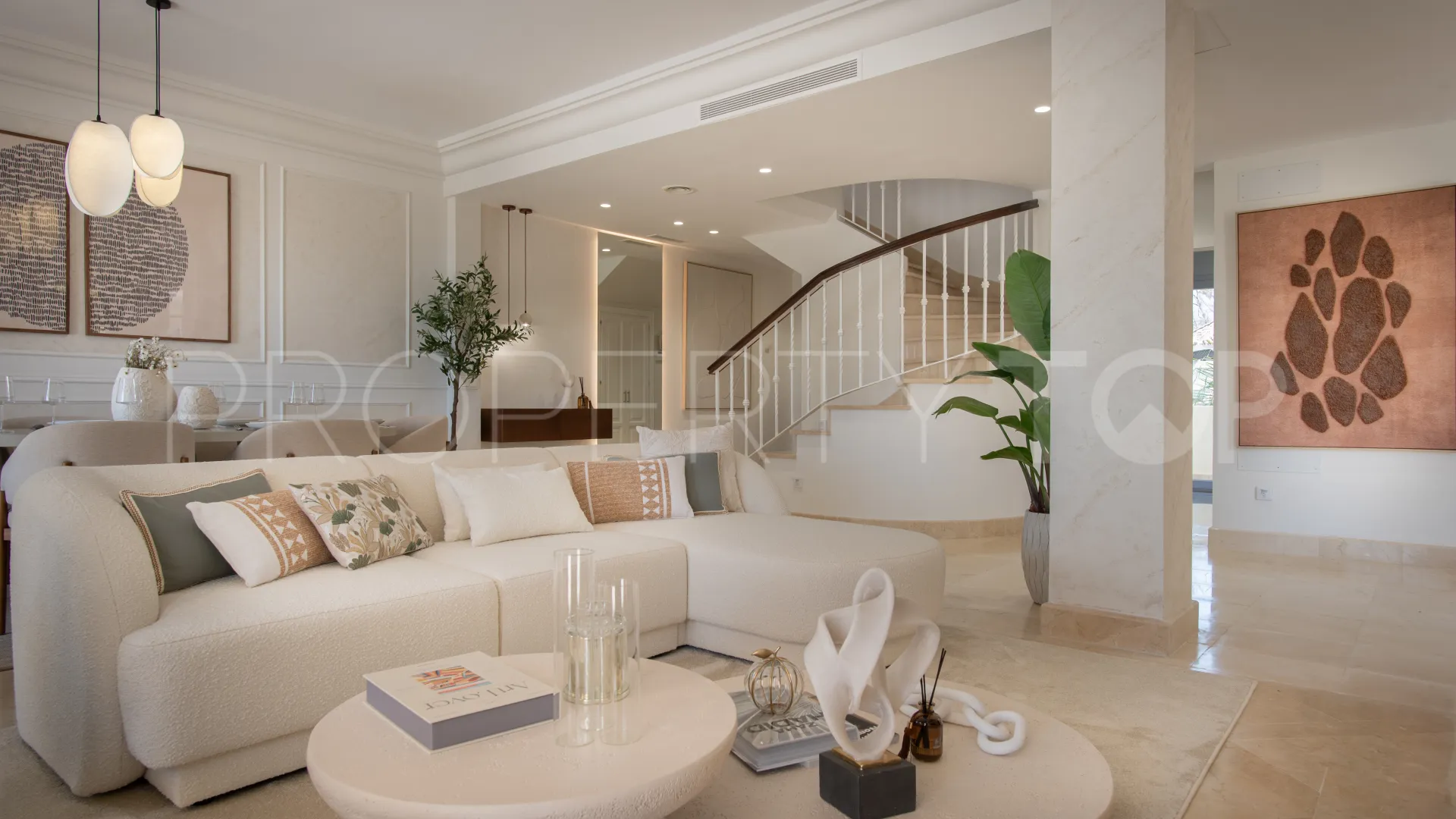 Atico duplex de 3 dormitorios a la venta en Las Alamandas