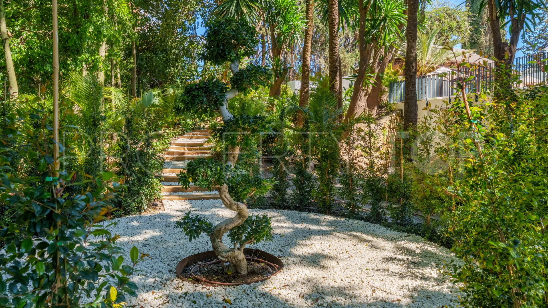 For sale villa in Las Brisas