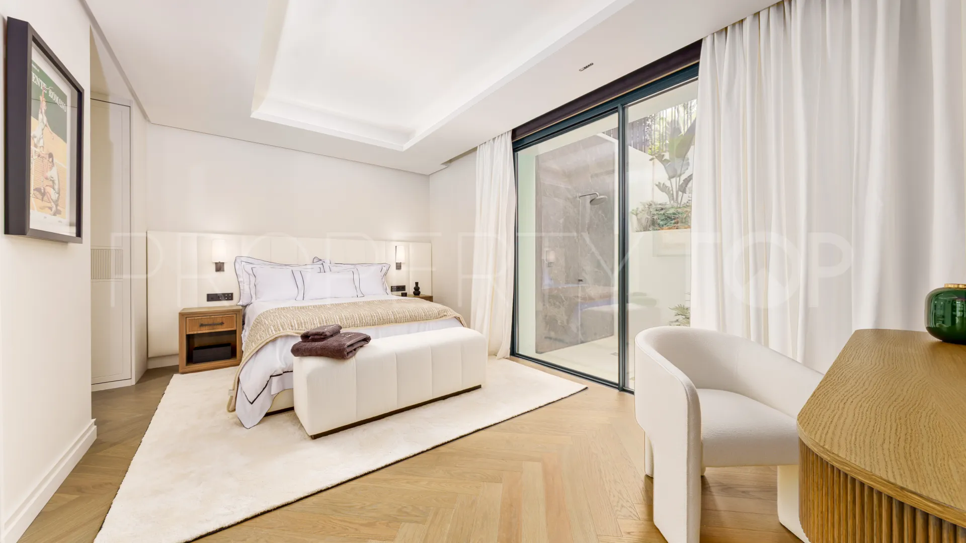 For sale villa in Las Brisas