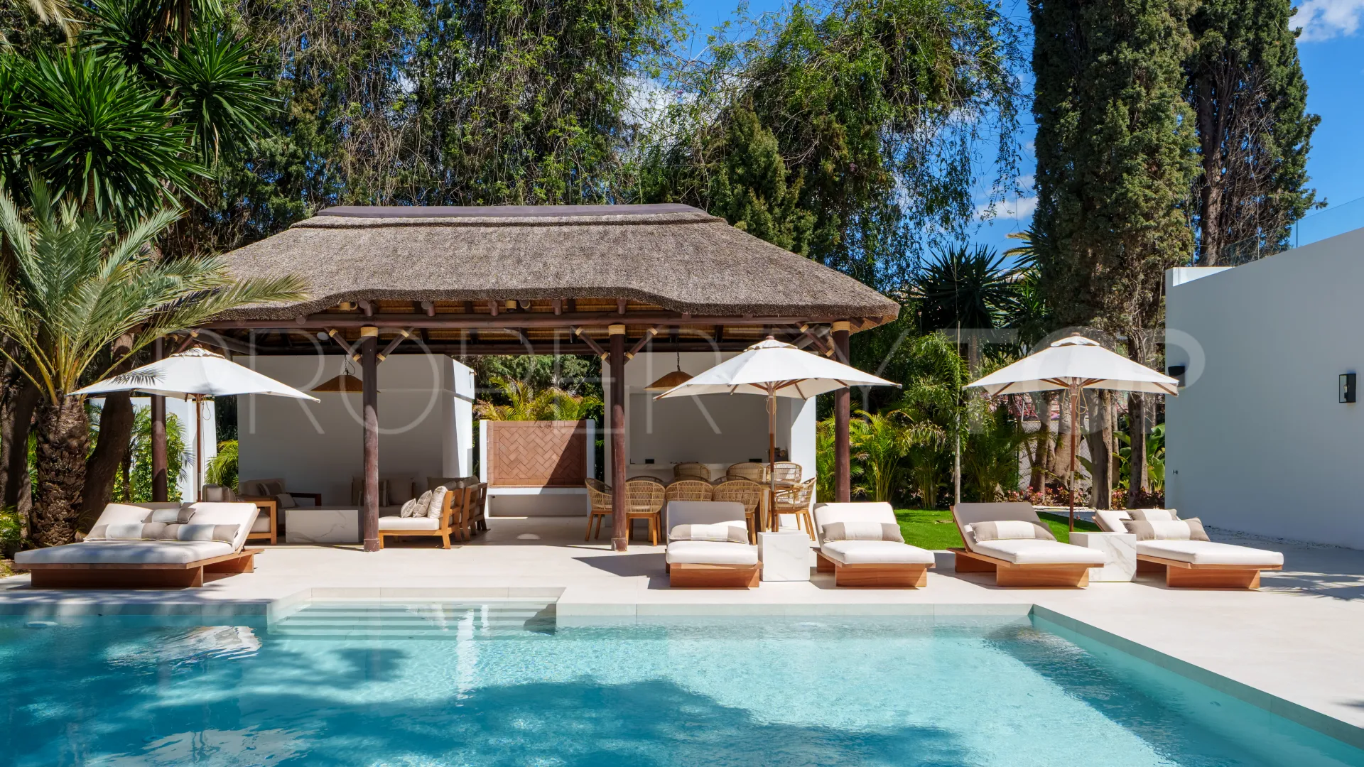 For sale villa in Las Brisas