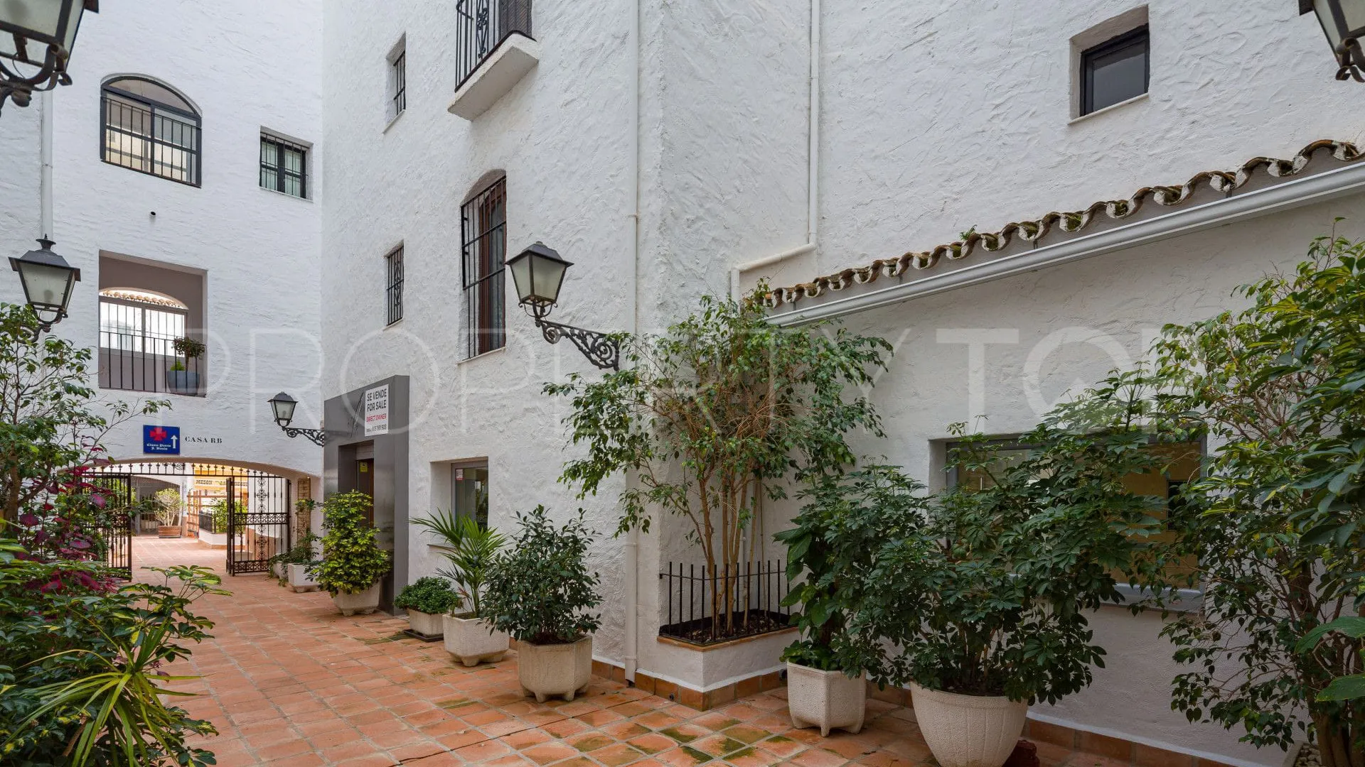 Marbella - Puerto Banus office for sale