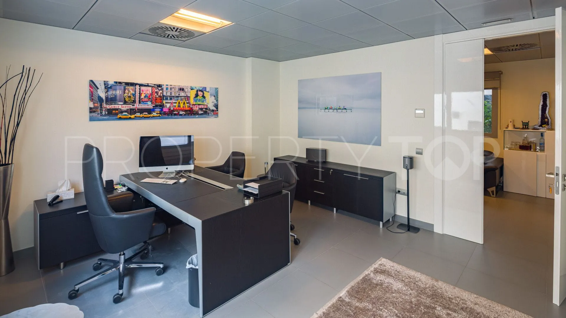 Marbella - Puerto Banus office for sale