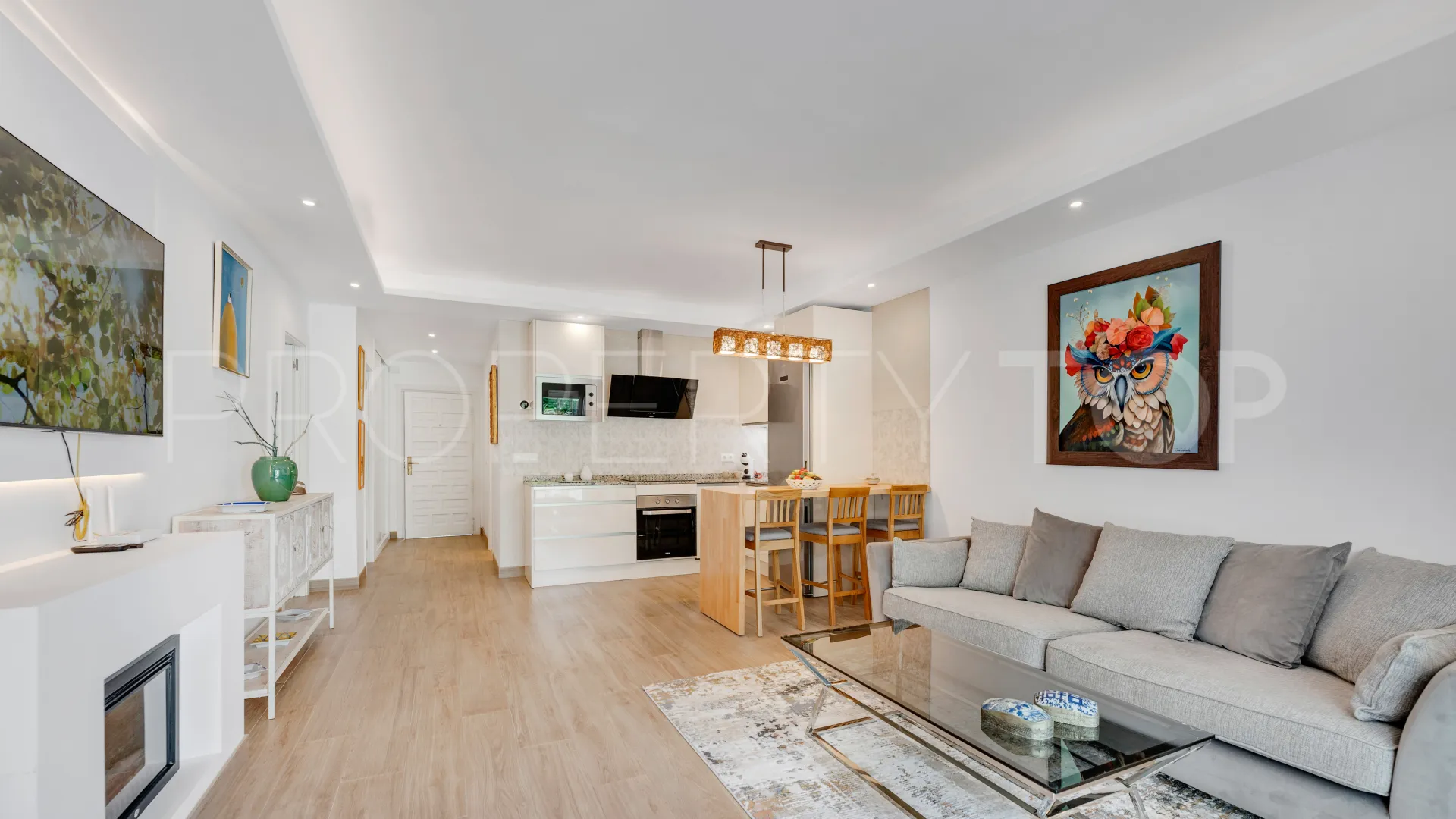 Ground floor apartment with 2 bedrooms for sale in Puente Romano II