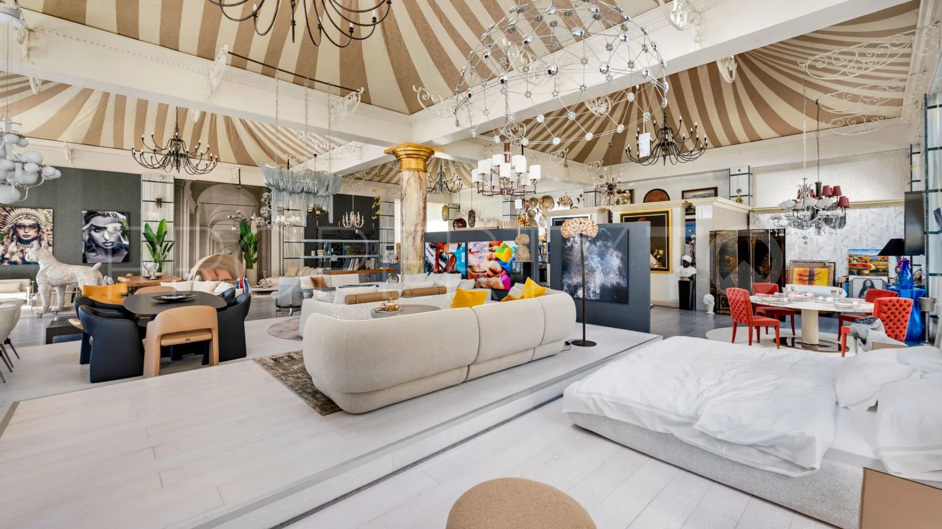 Marbella - Puerto Banus, local comercial a la venta