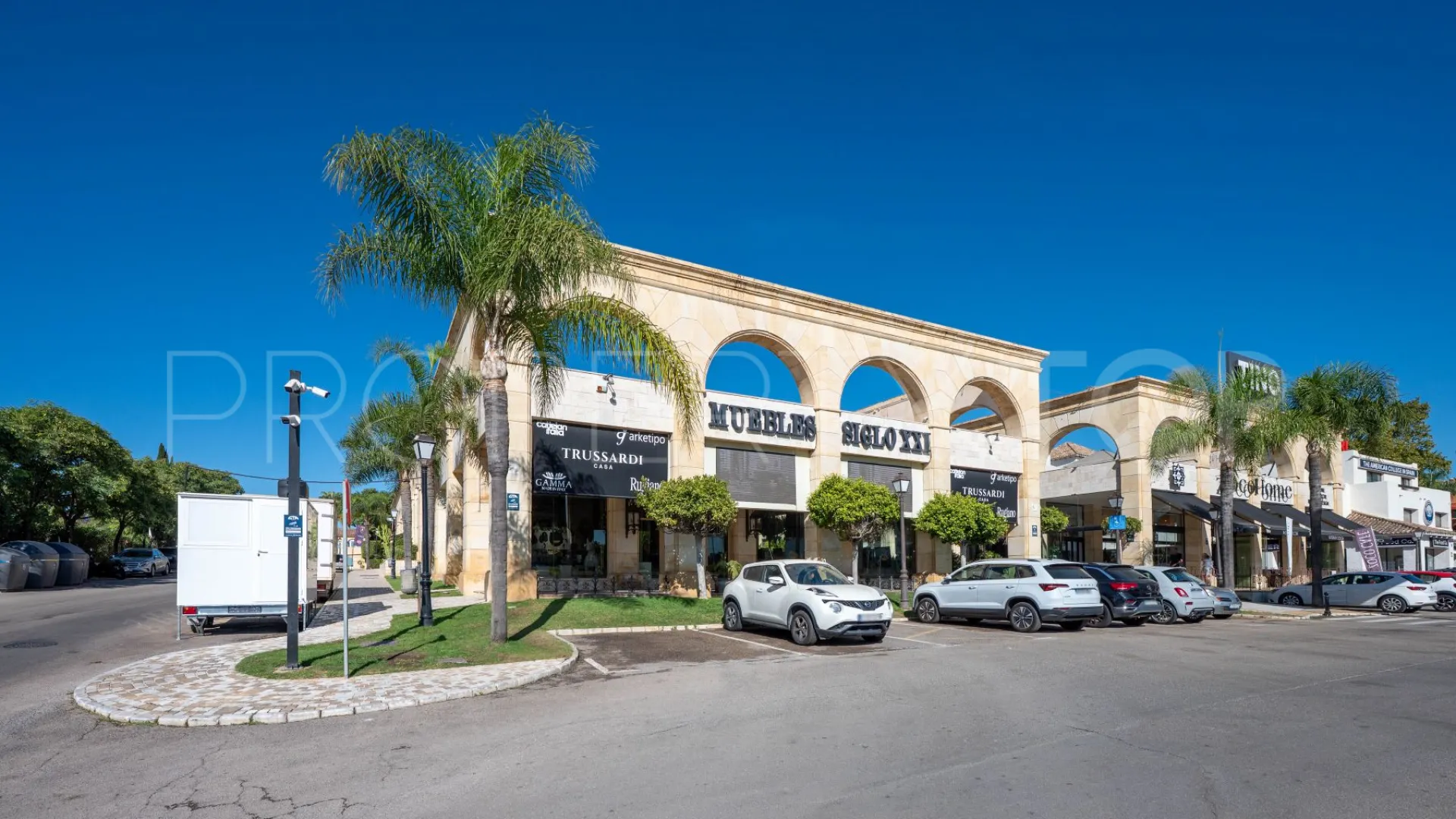 Marbella - Puerto Banus, local comercial a la venta