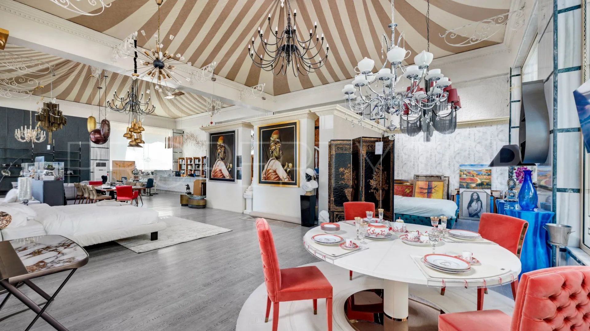 Marbella - Puerto Banus, local comercial a la venta