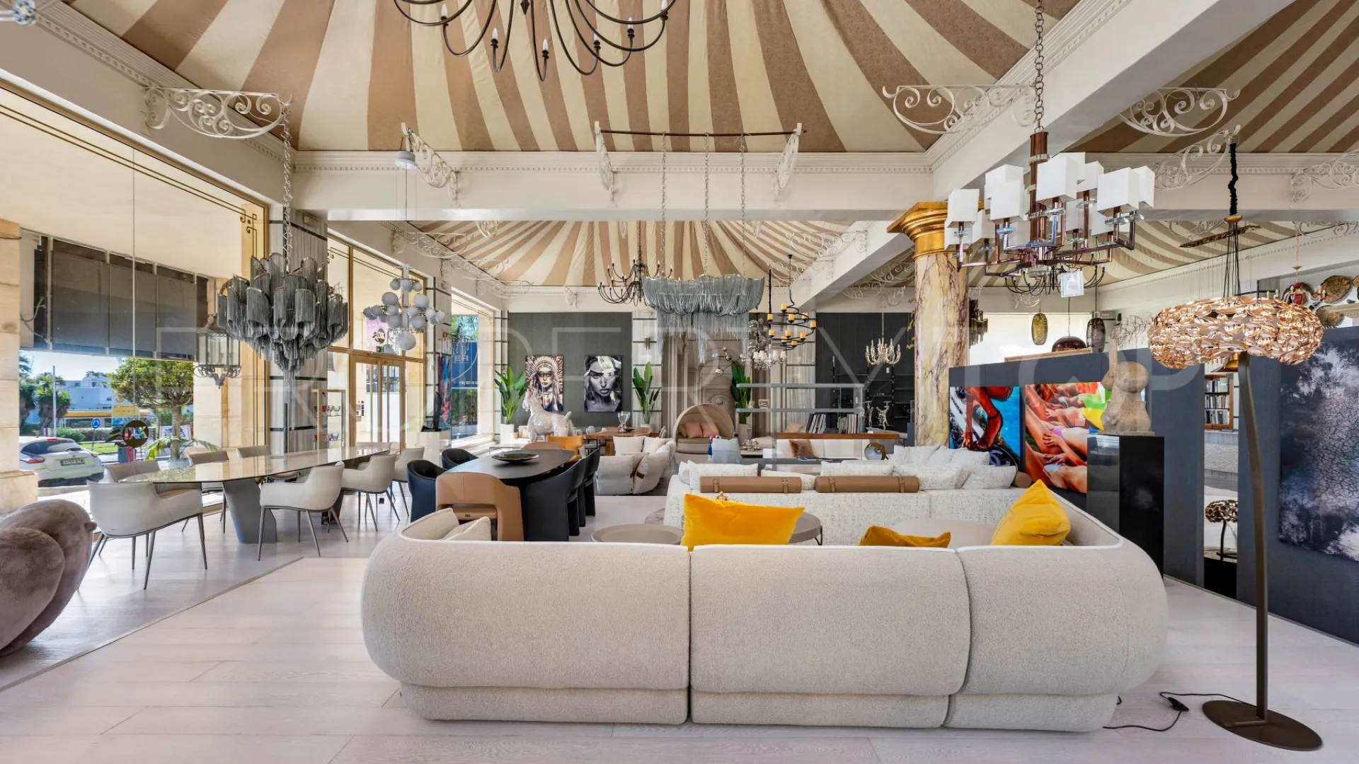 Marbella - Puerto Banus, local comercial a la venta