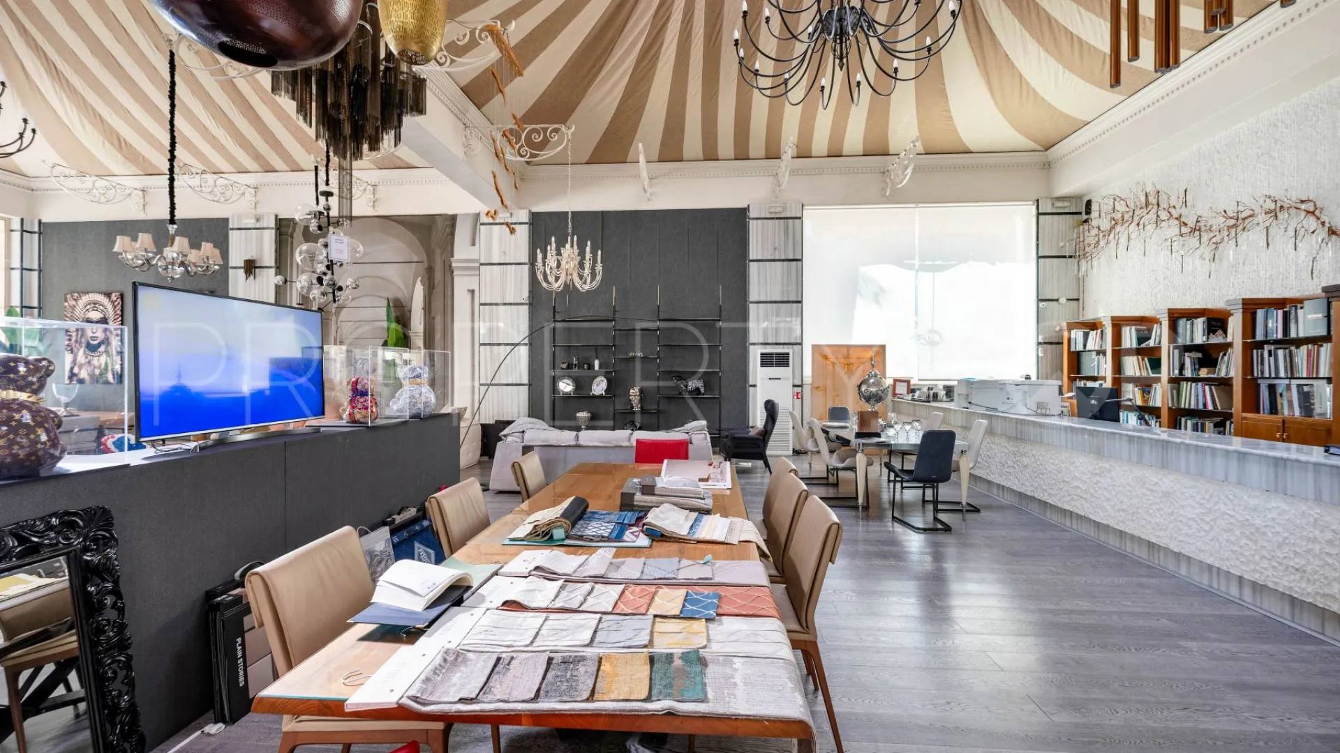 Marbella - Puerto Banus, local comercial a la venta