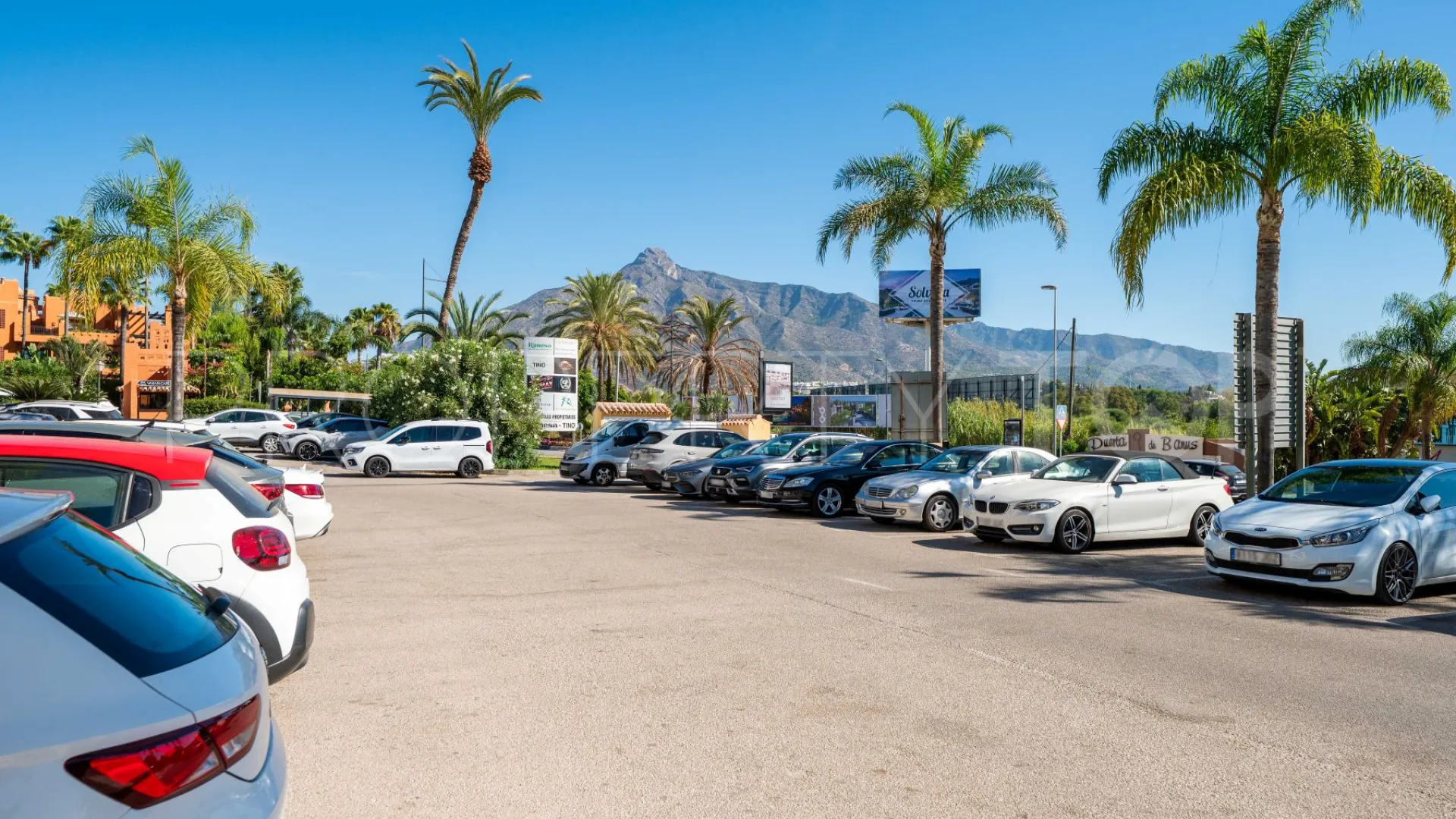 Marbella - Puerto Banus, local comercial a la venta