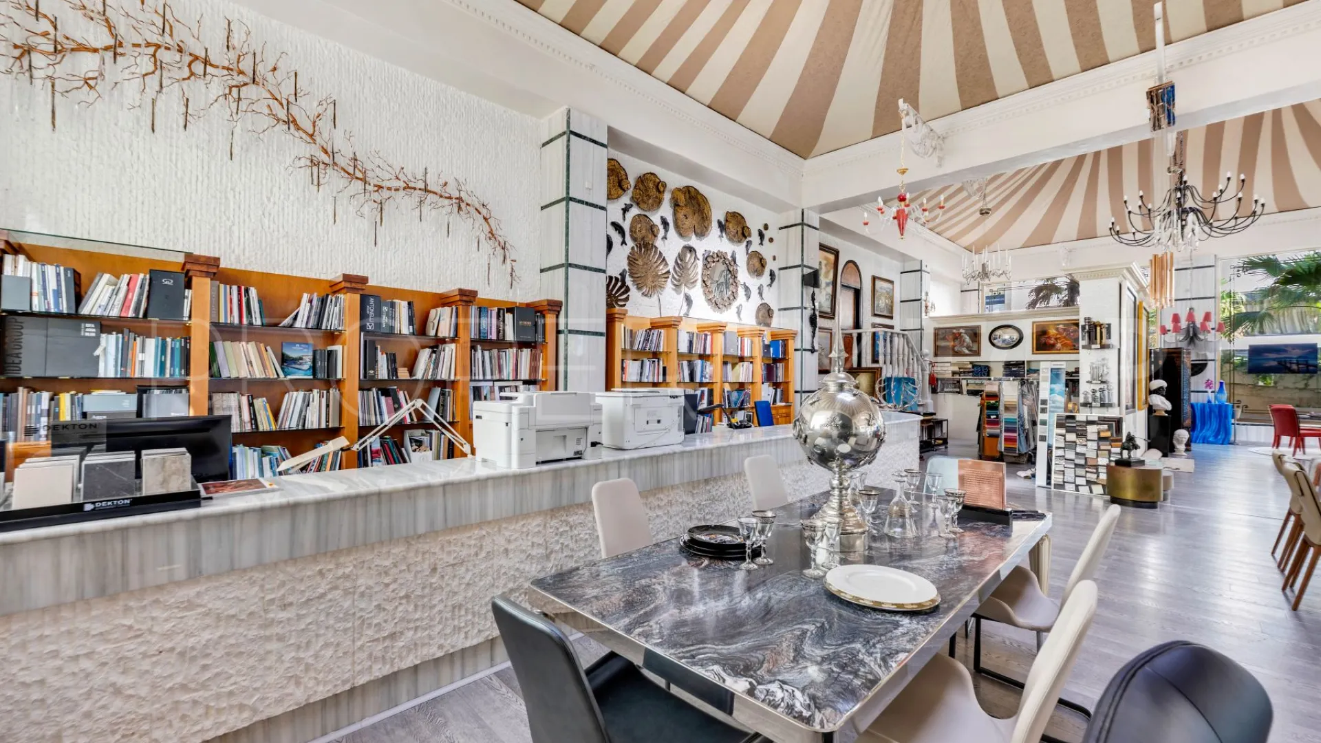 Marbella - Puerto Banus, local comercial a la venta