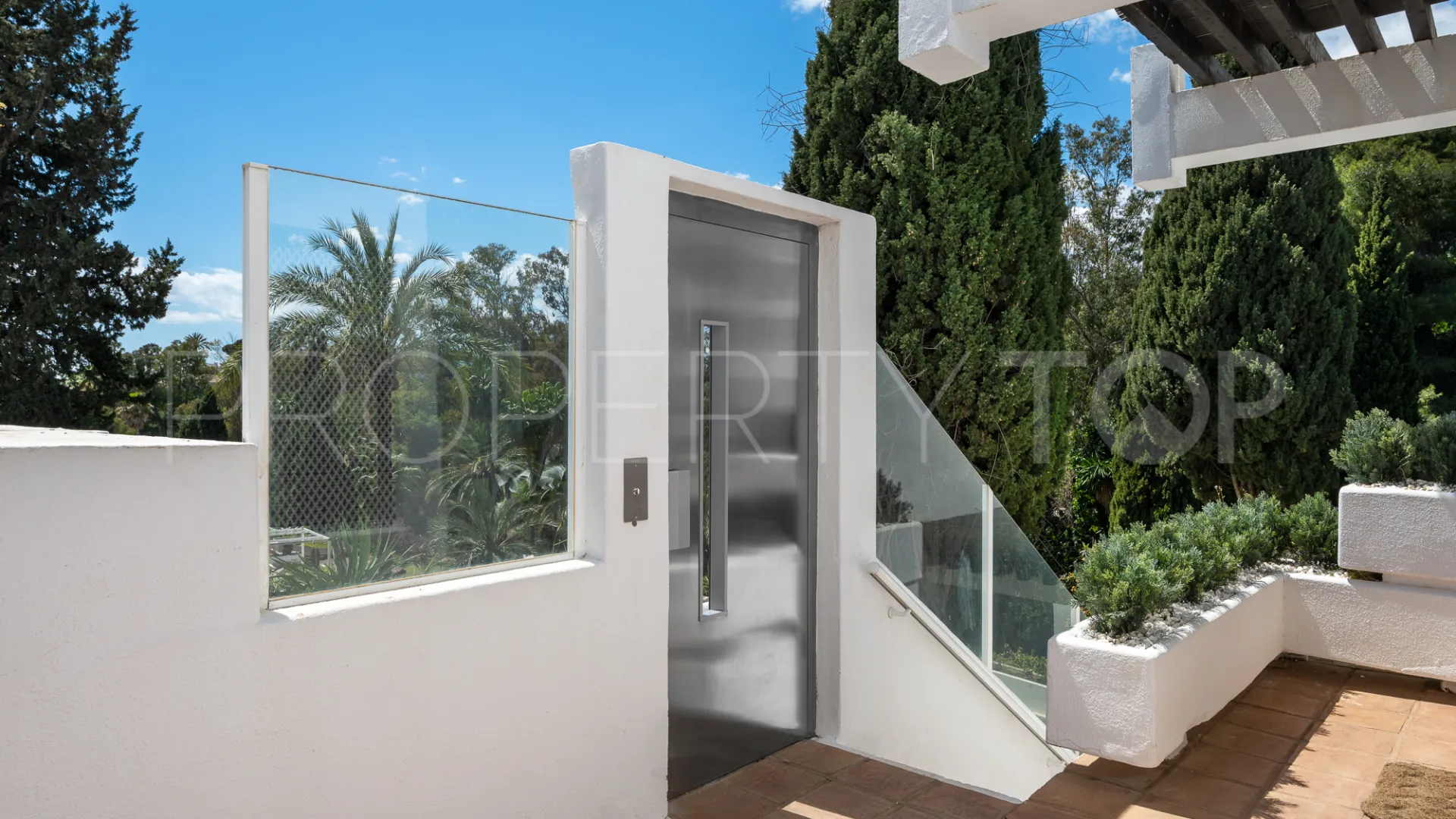 Apartamento en venta en Kings Hills