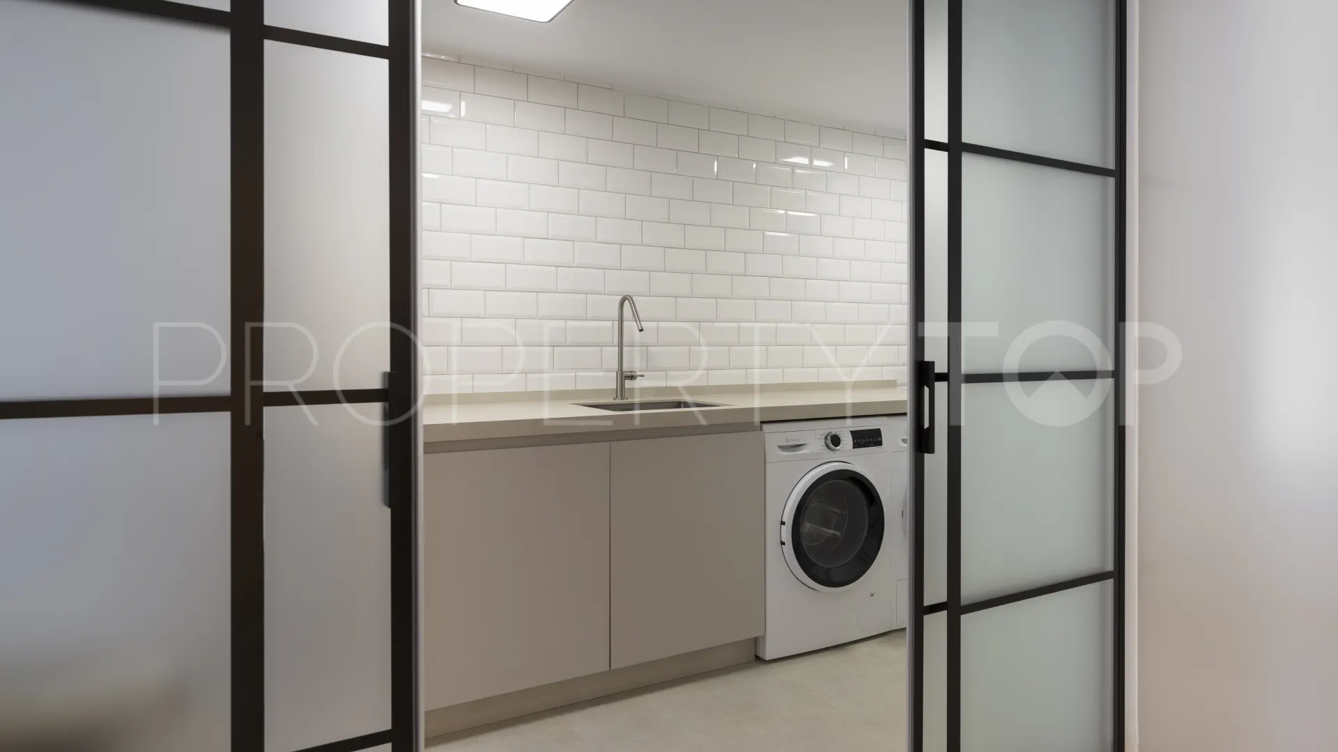 Apartamento en venta en Kings Hills
