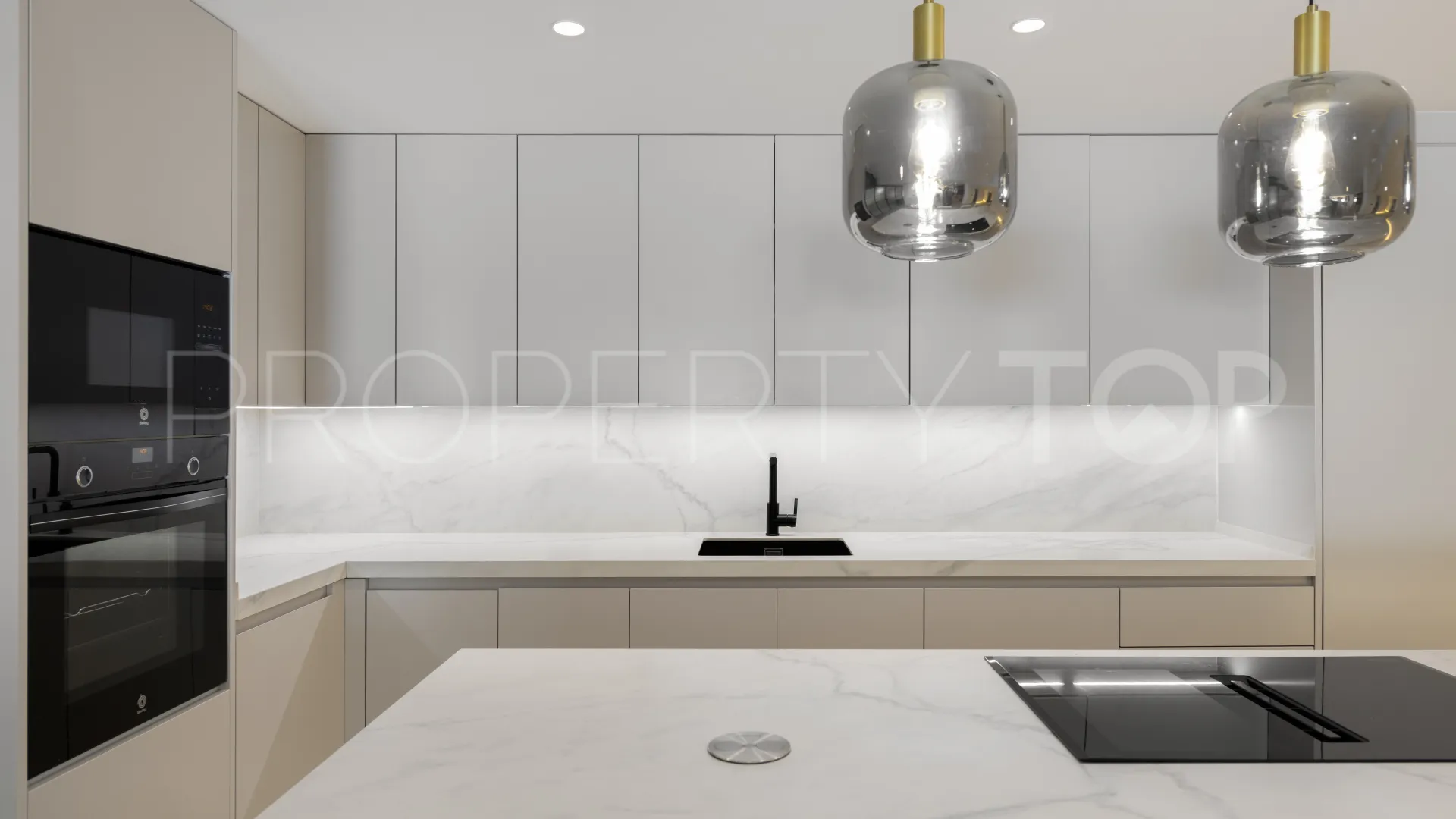 Apartamento en venta en Kings Hills