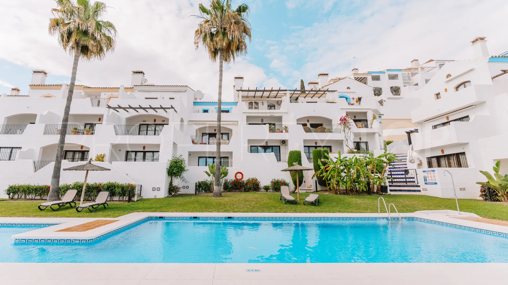 For sale town house in Los Arqueros with 3 bedrooms