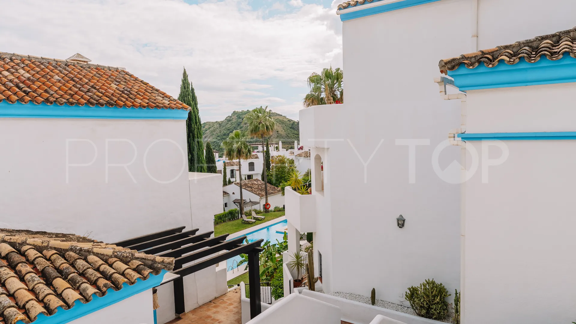 For sale town house in Los Arqueros with 3 bedrooms