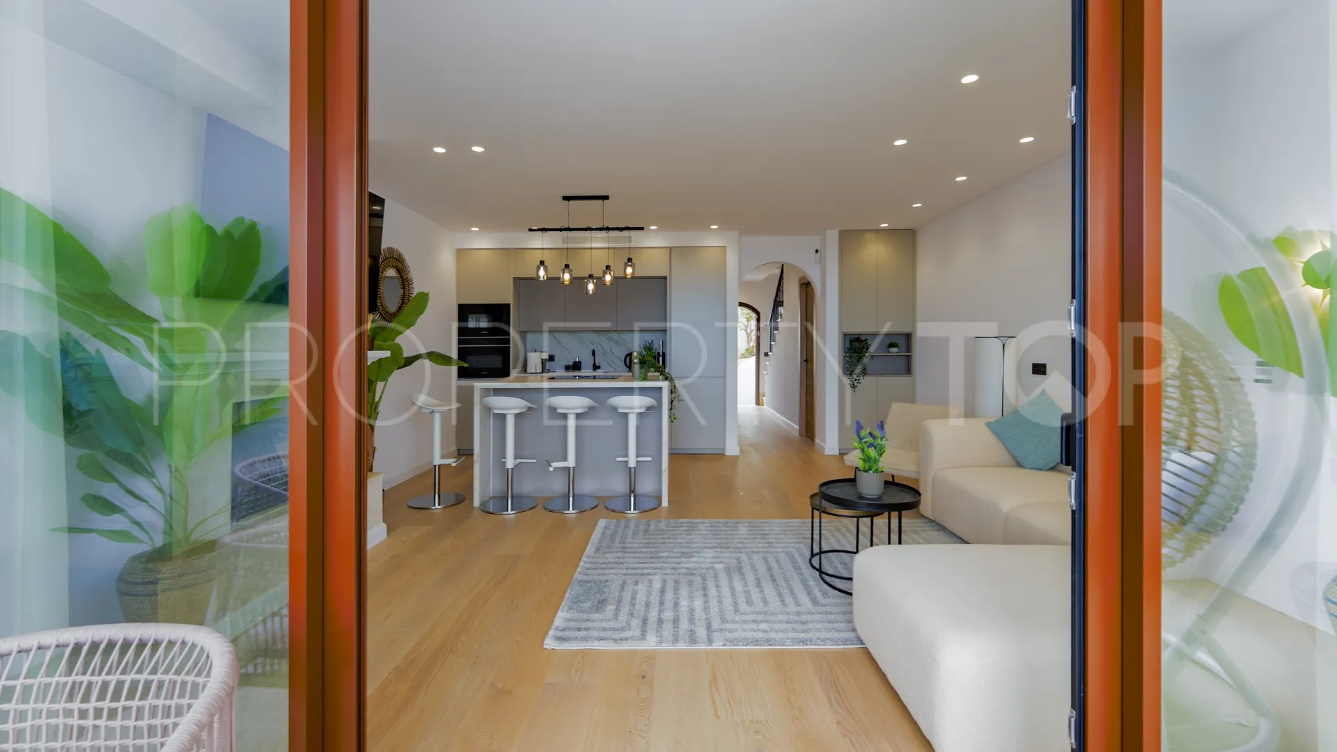 For sale town house in Los Arqueros with 3 bedrooms